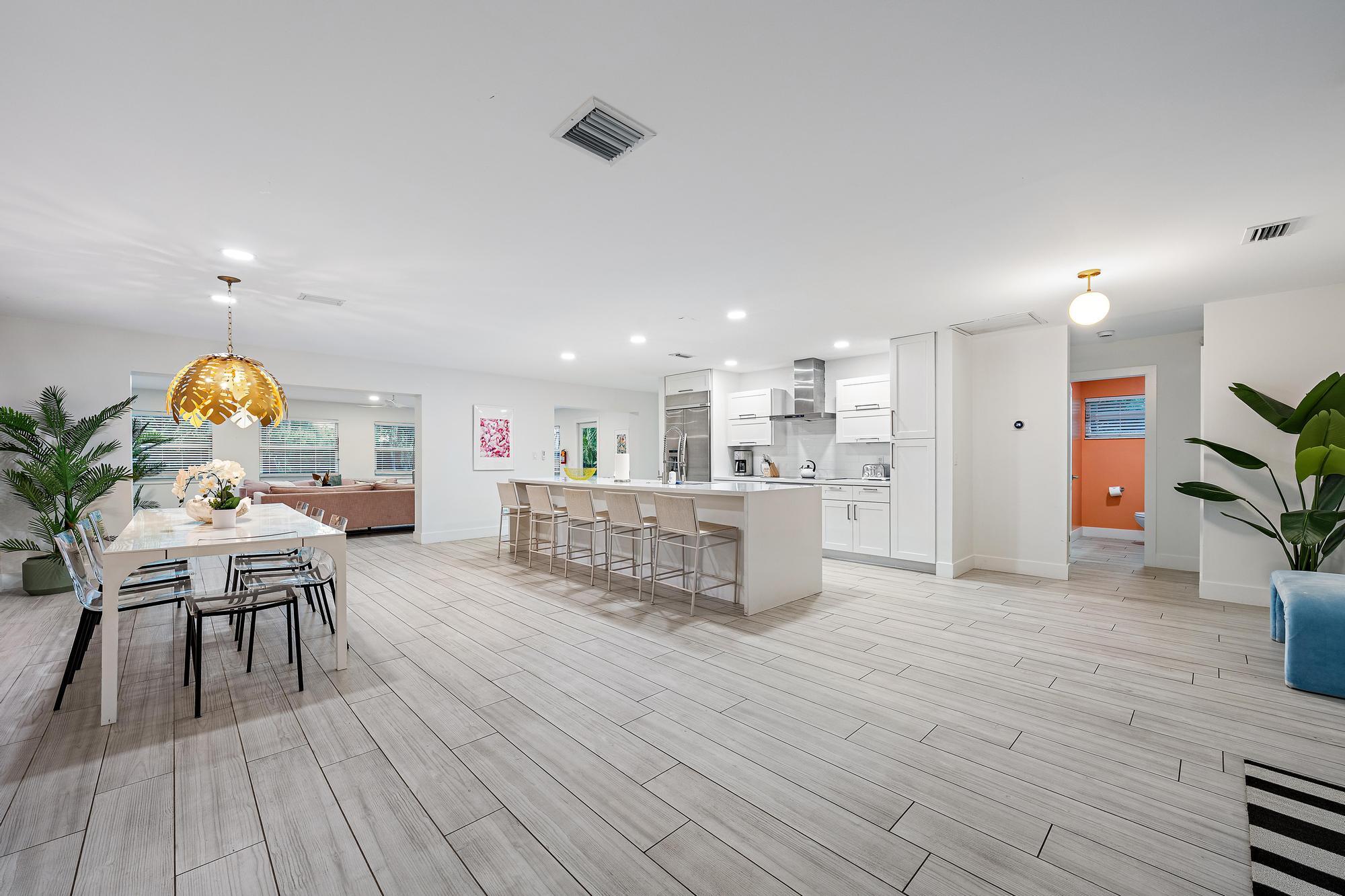 570 N DOVER, Tequesta FL 33469
