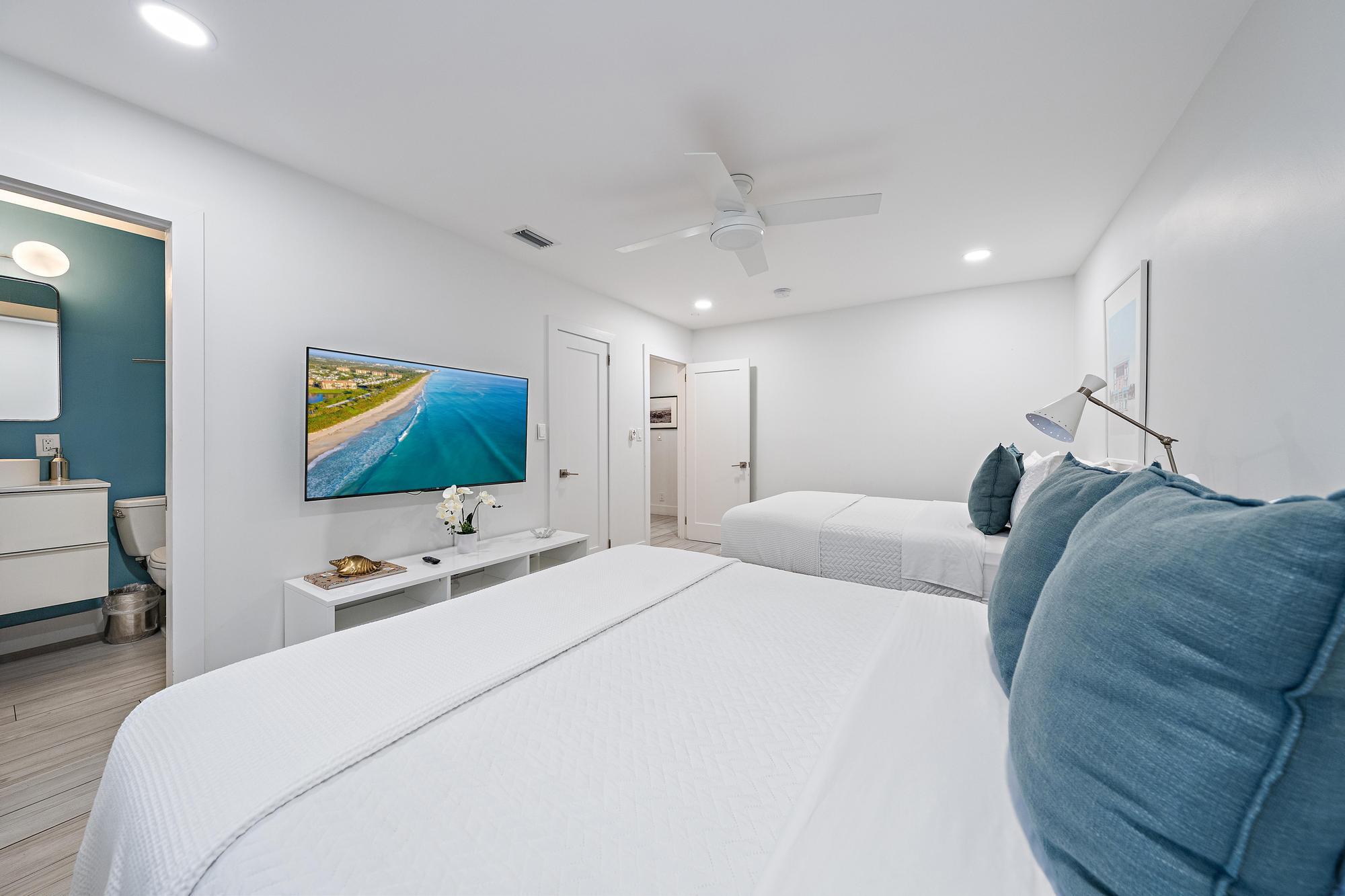 570 N DOVER, Tequesta FL 33469
