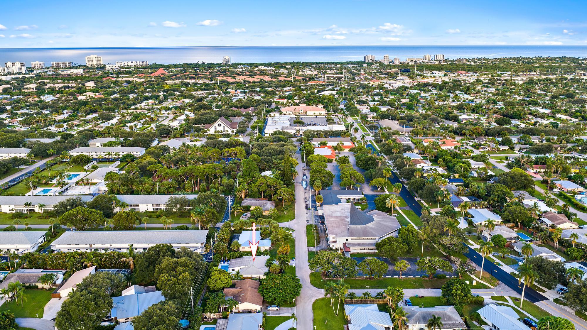 570 N DOVER, Tequesta FL 33469
