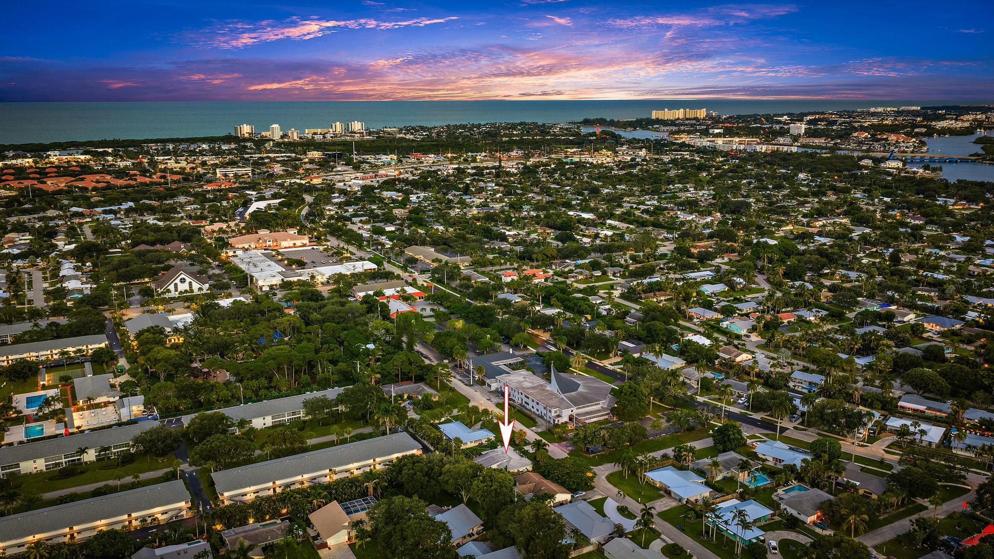 570 N DOVER, Tequesta FL 33469