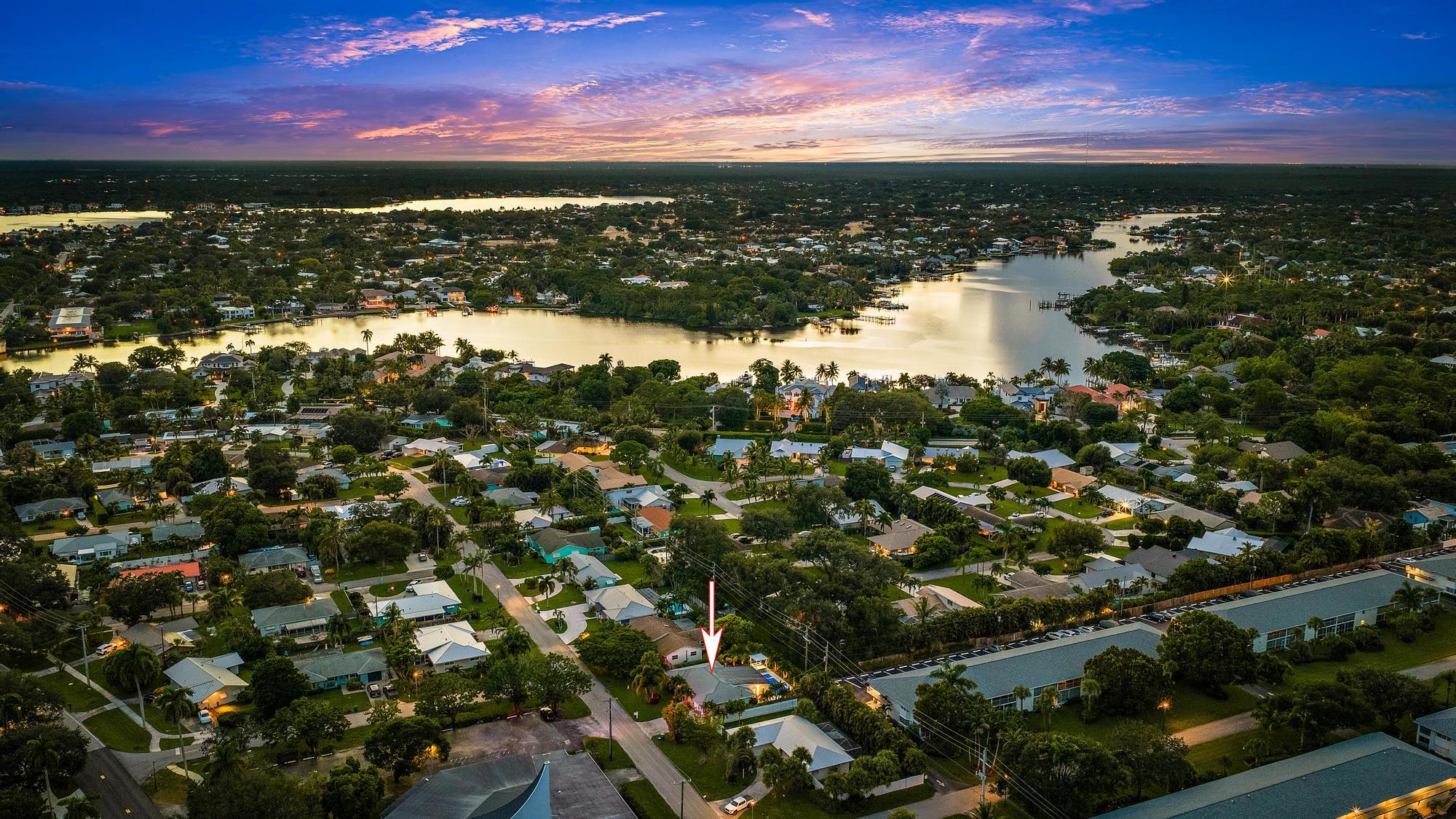 570 N DOVER, Tequesta FL 33469