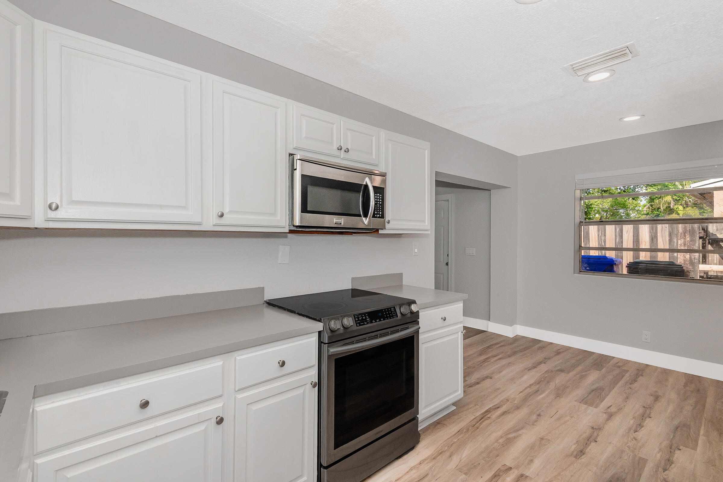 6720 SW 17TH, North Lauderdale FL 33068