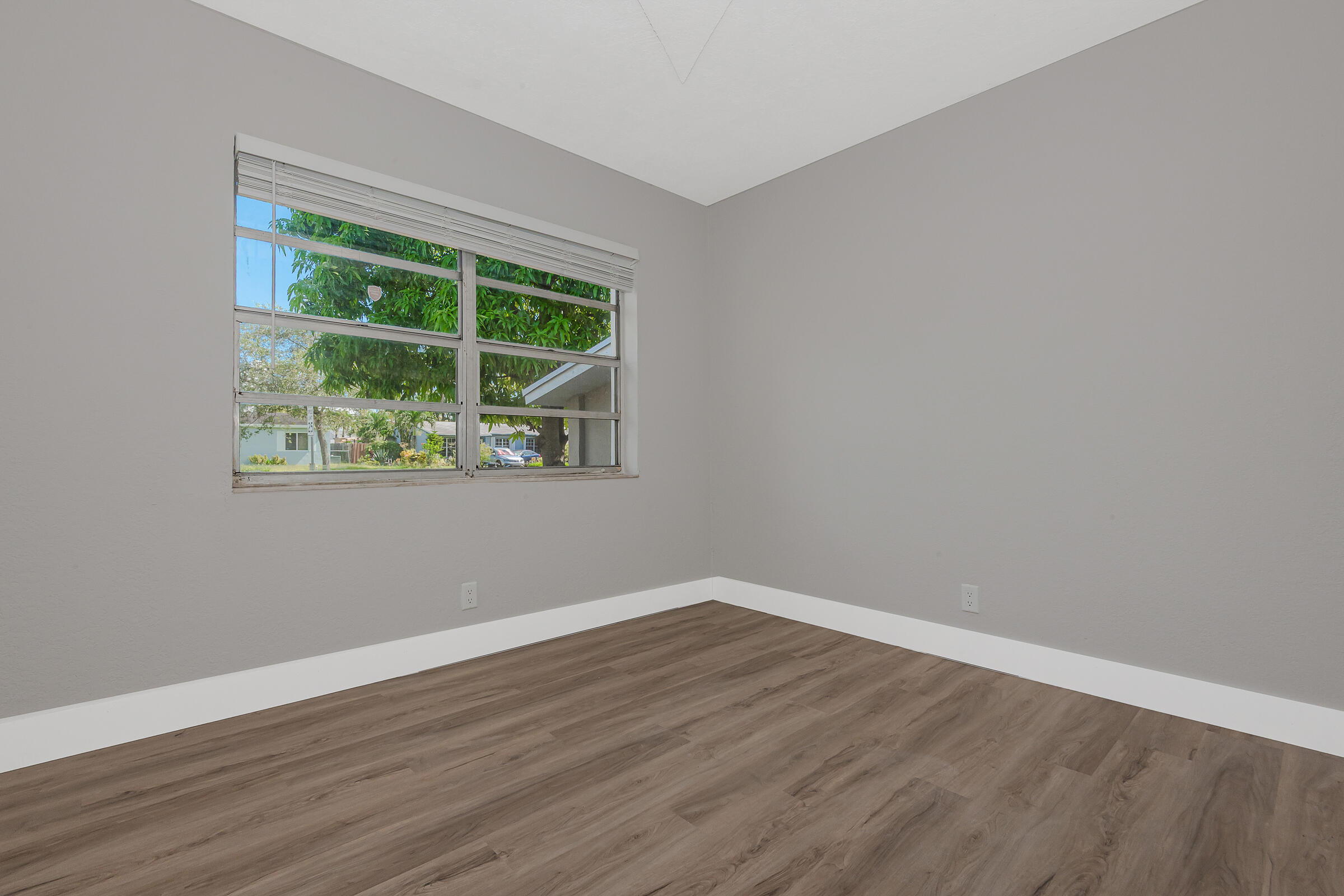 6720 SW 17TH, North Lauderdale FL 33068