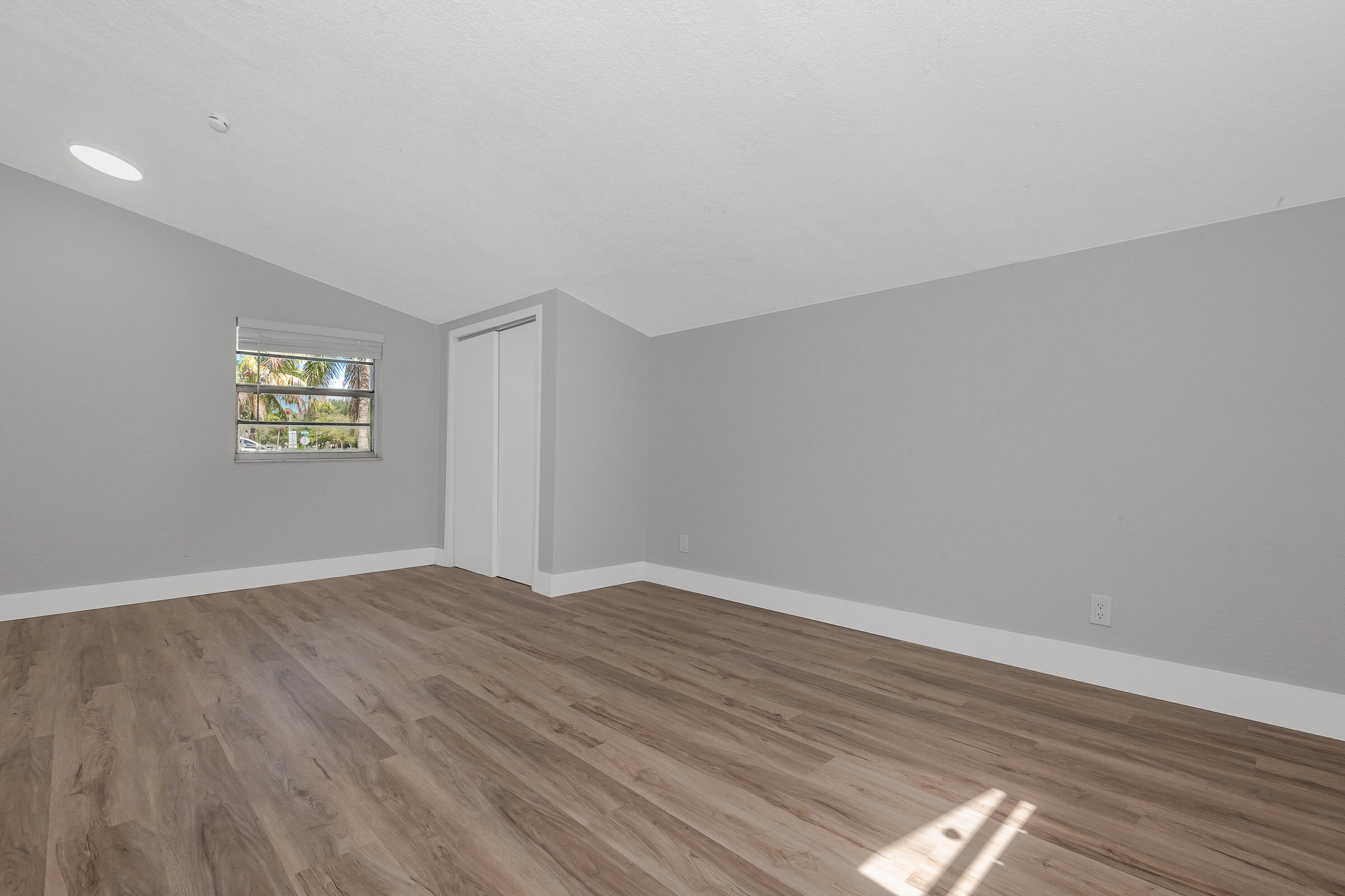 6720 SW 17TH, North Lauderdale FL 33068