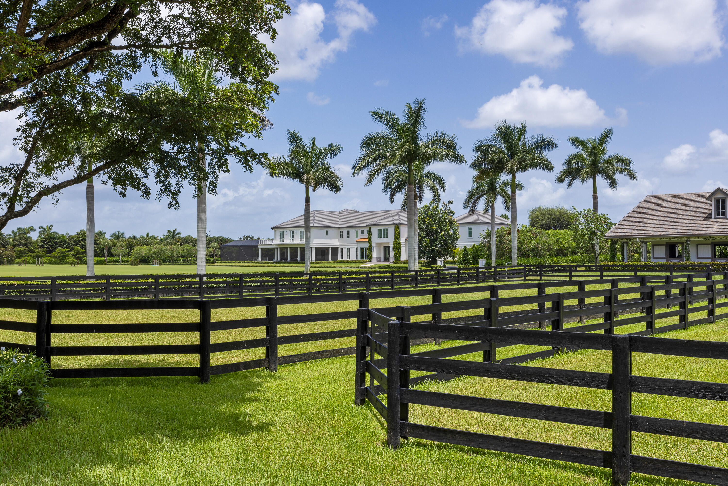 15527 Imperial Point, Wellington FL 33414