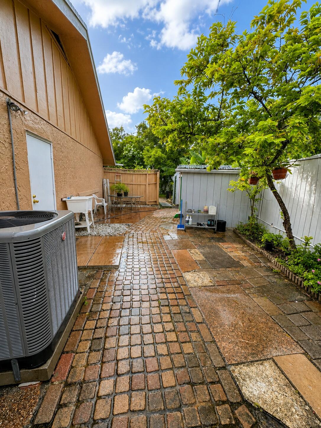 1412 SW 75TH, North Lauderdale FL 33068