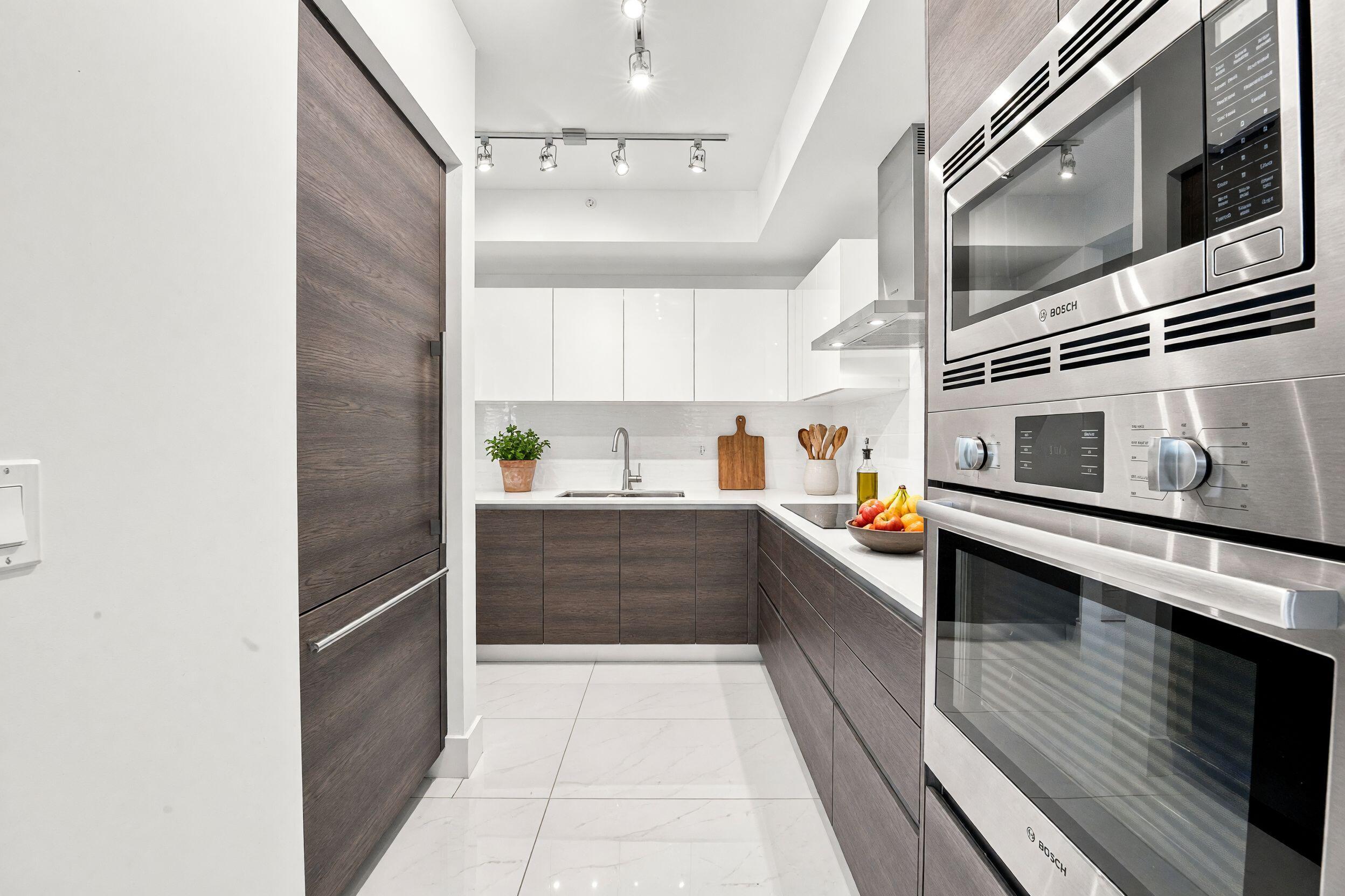 301 Altara #710, Coral Gables FL 33146
