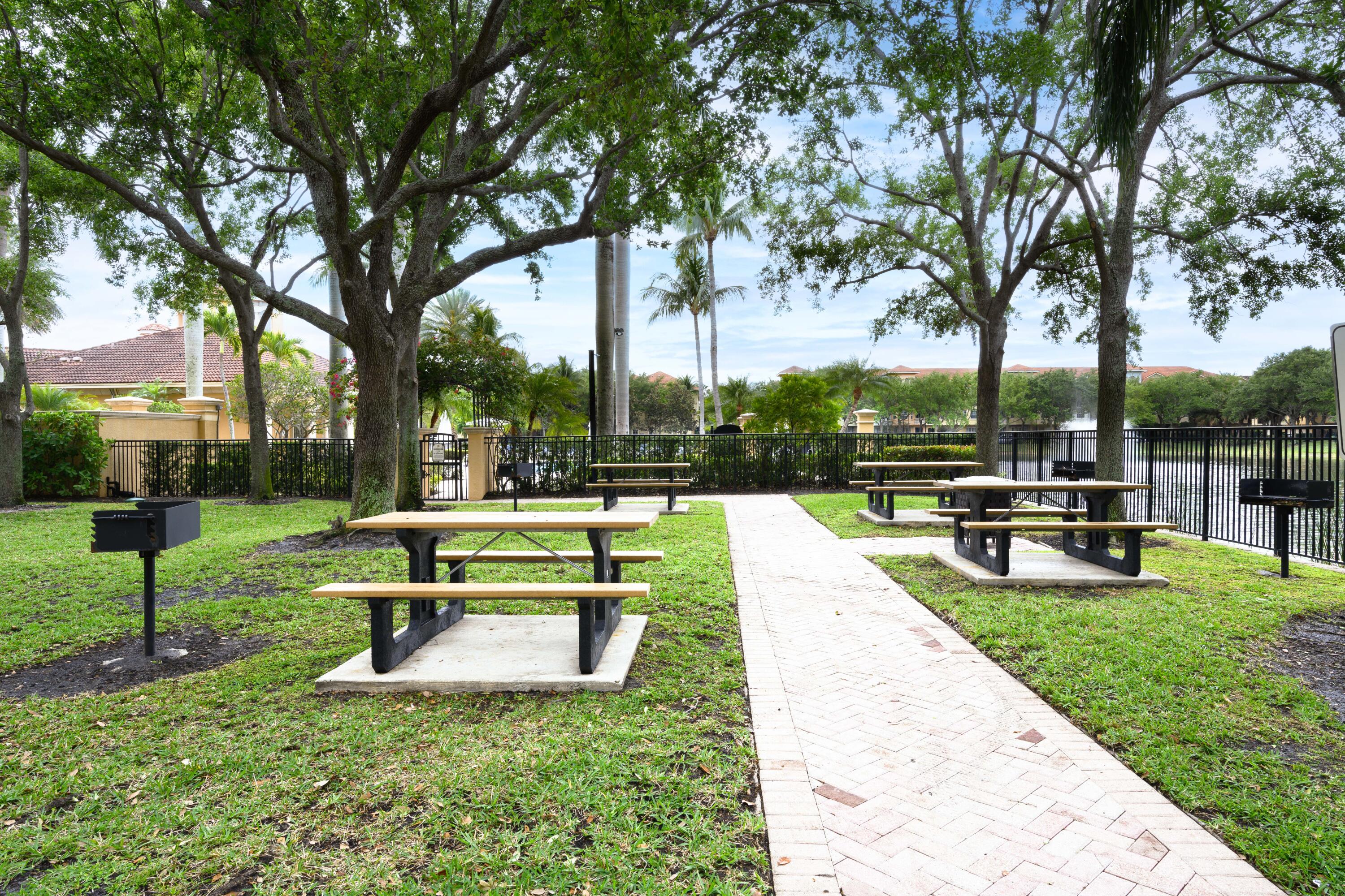 2486 SAN PIETRO, Palm Beach Gardens FL 33410