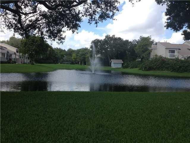 1827 RUNNERS, North Lauderdale FL 33068