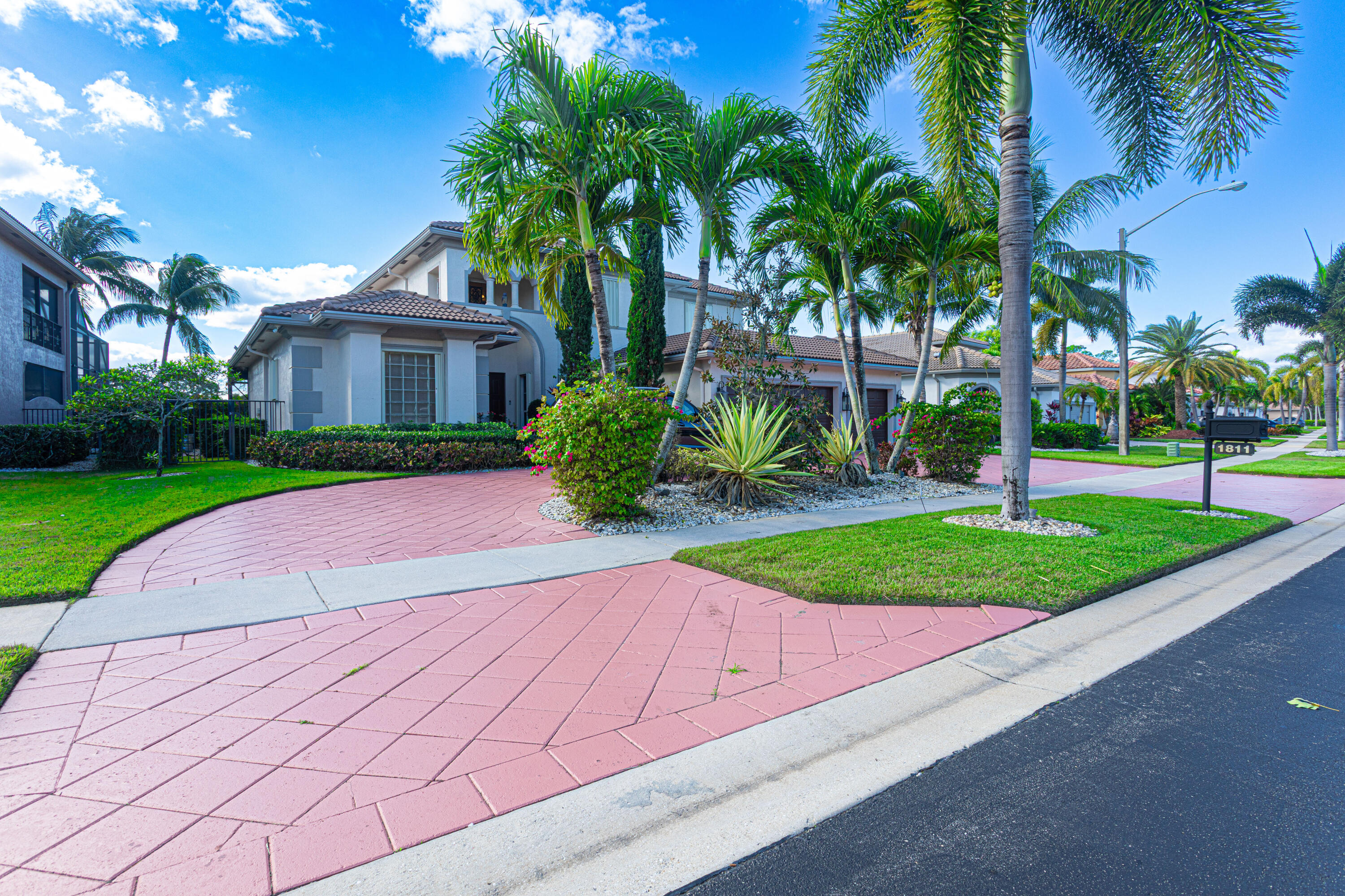 1811 WALDORF, Royal Palm Beach FL 33411