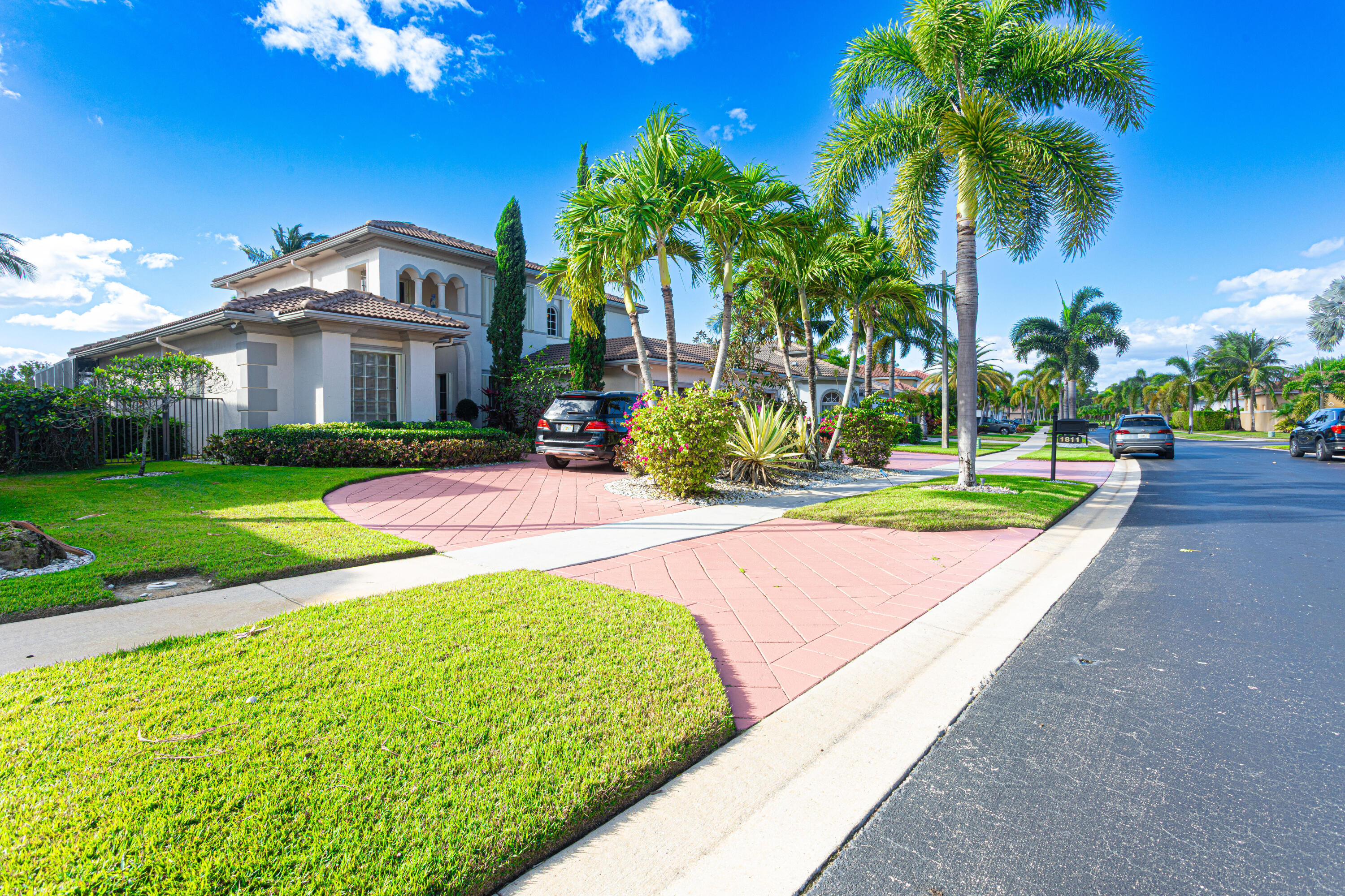 1811 WALDORF, Royal Palm Beach FL 33411