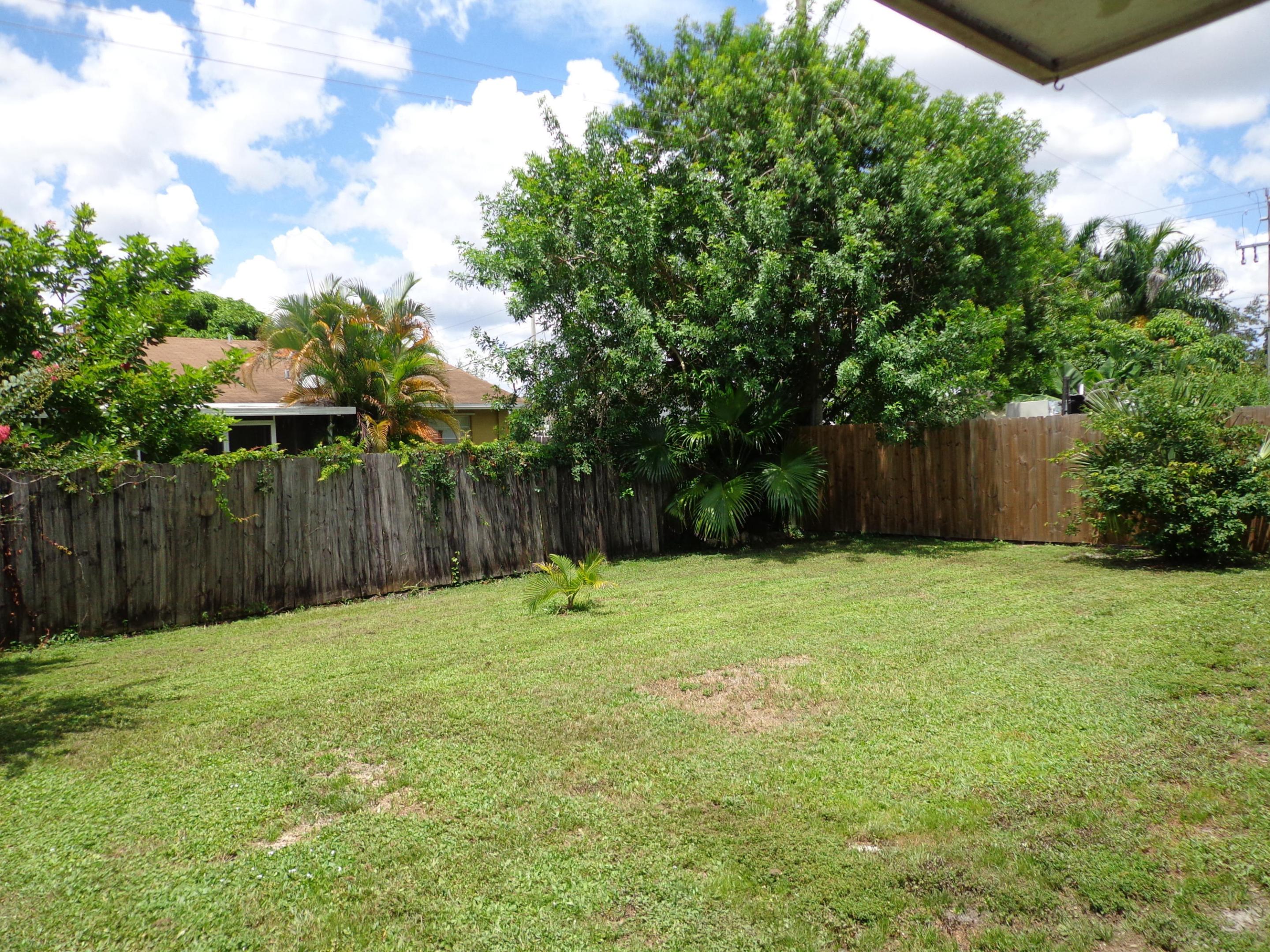 11751 Oleander, Royal Palm Beach FL 33411