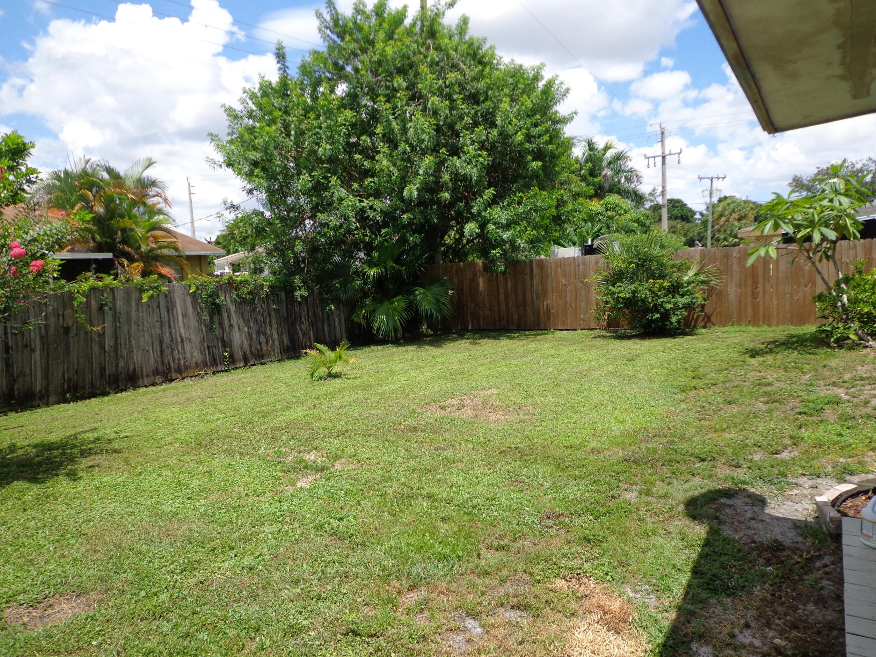 11751 Oleander, Royal Palm Beach FL 33411
