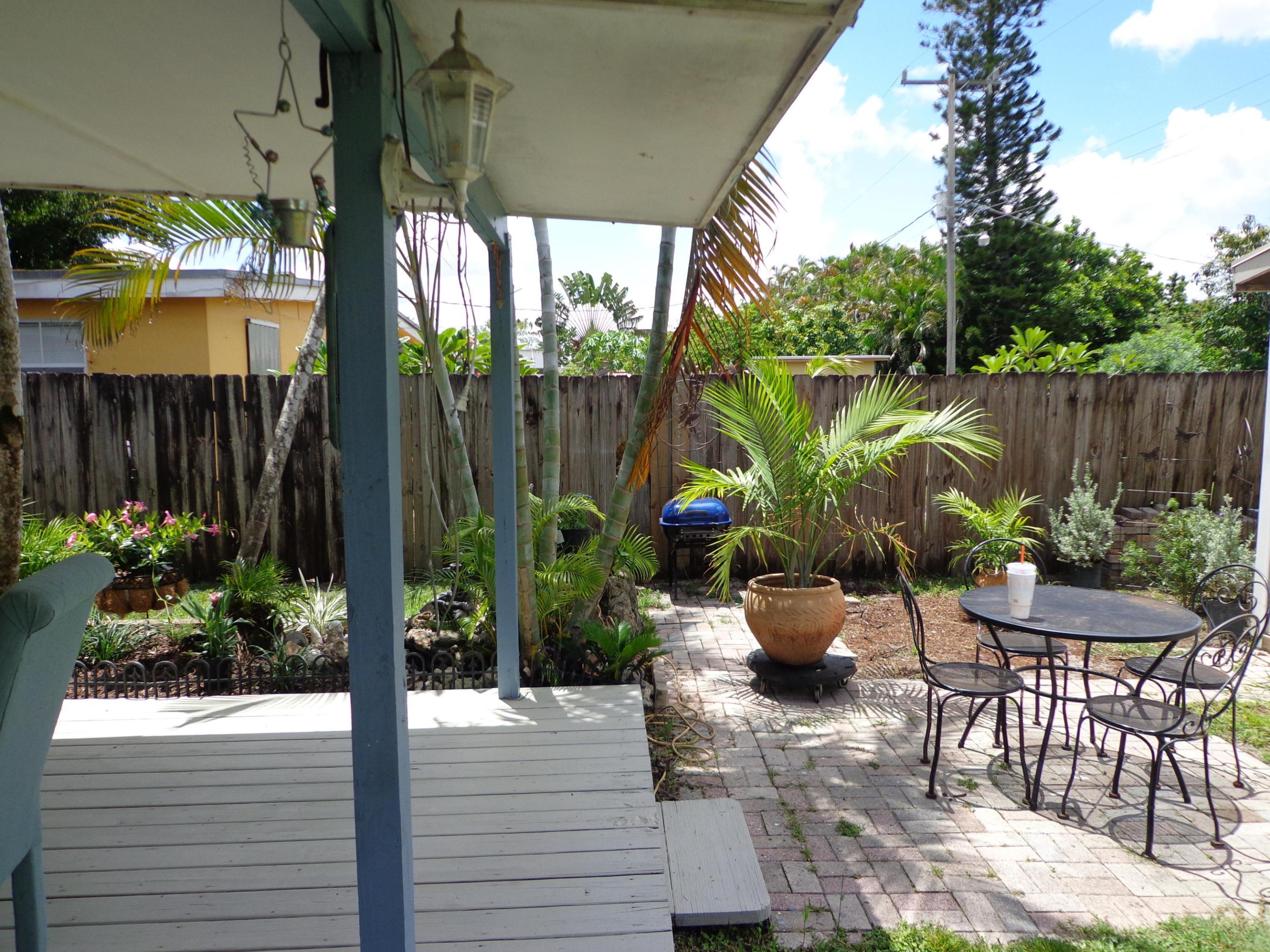 11751 Oleander, Royal Palm Beach FL 33411