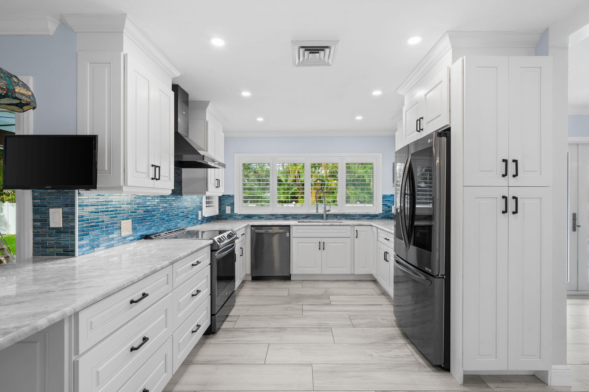 5100 NE 30TH, Lighthouse Point FL 33064