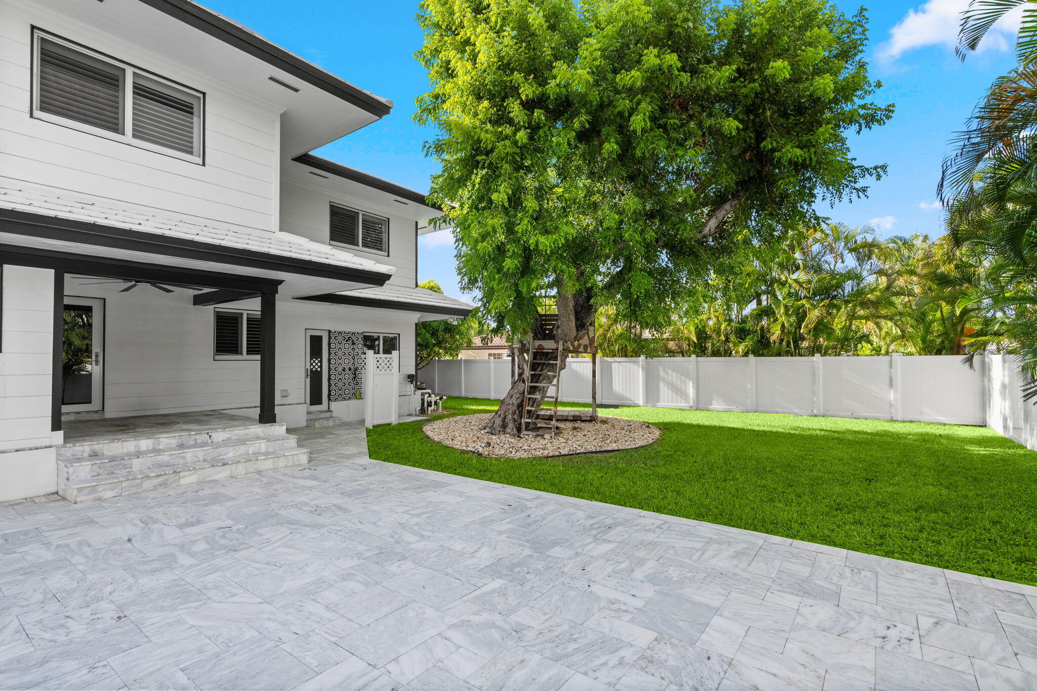 5100 NE 30TH, Lighthouse Point FL 33064