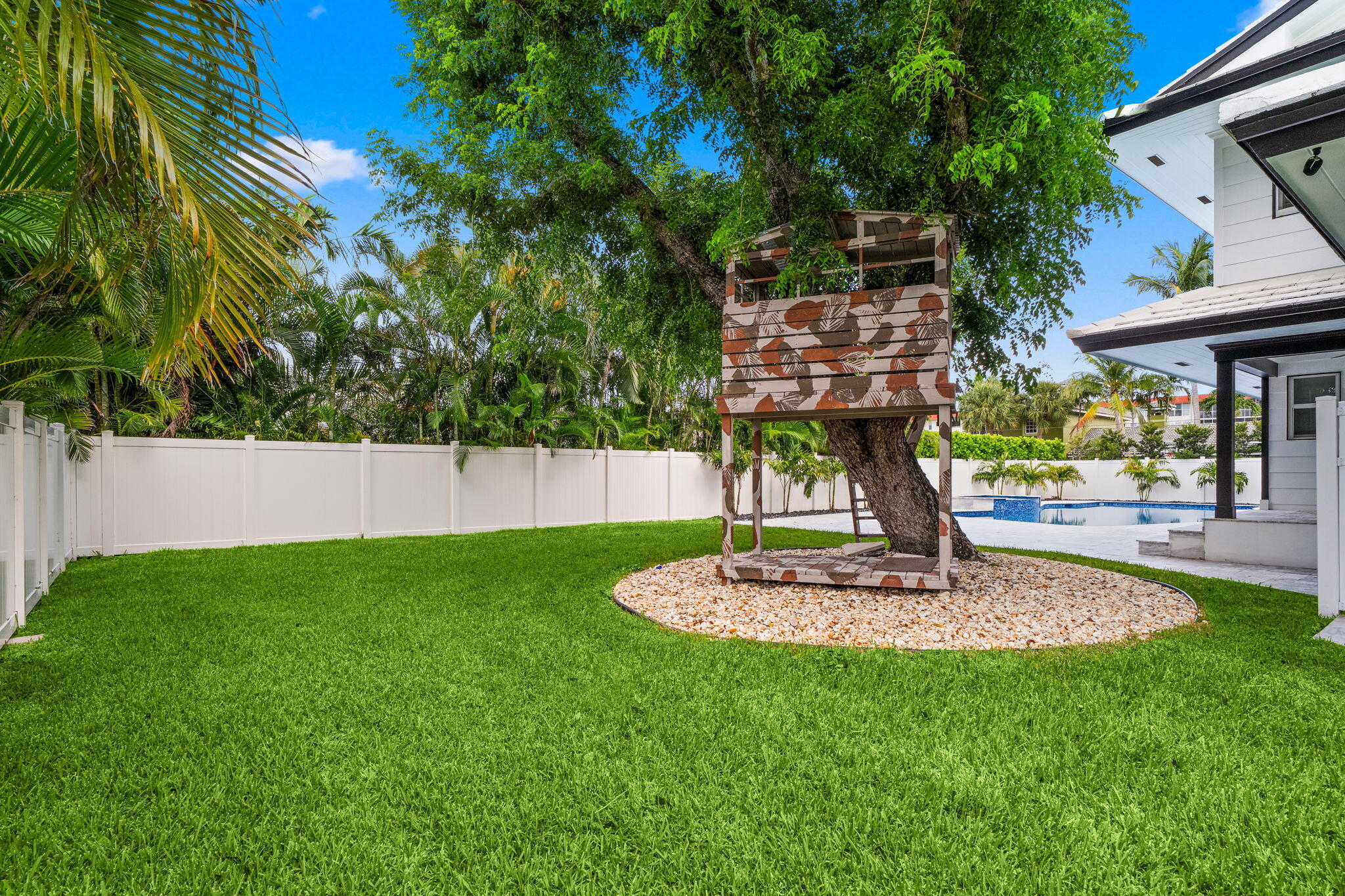 5100 NE 30TH, Lighthouse Point FL 33064