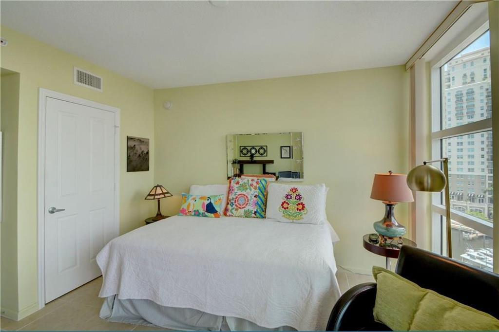 401 SW 4TH #808, Fort Lauderdale FL 33315