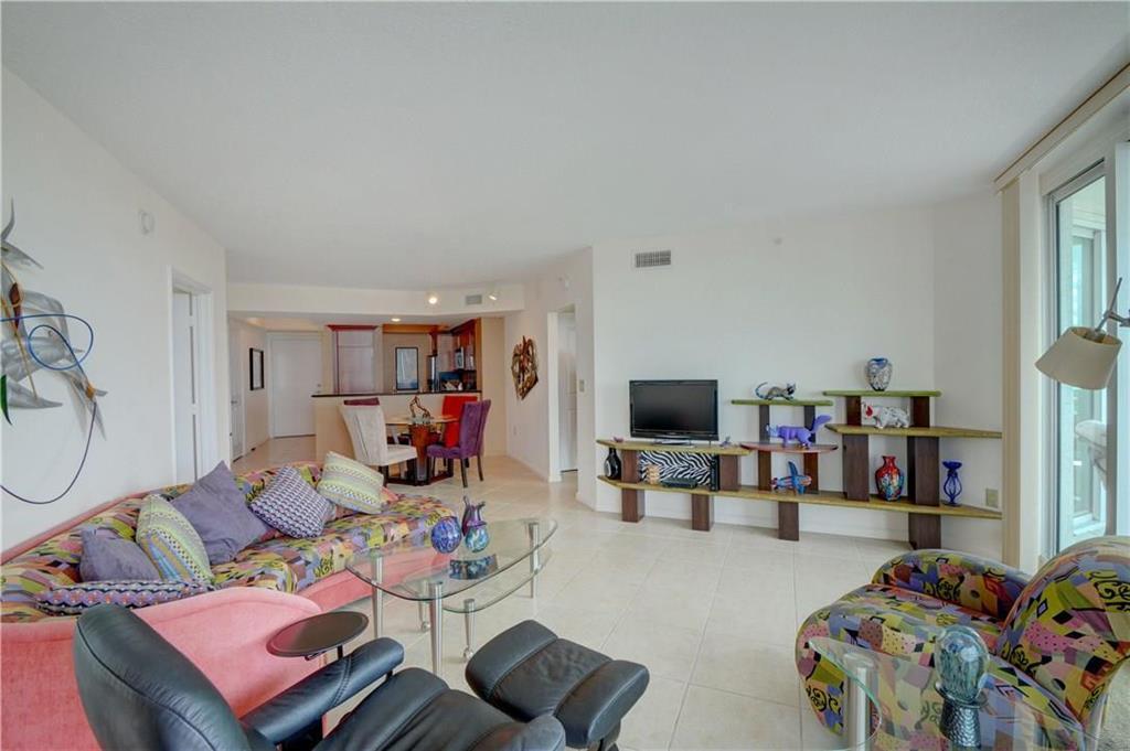 401 SW 4TH #808, Fort Lauderdale FL 33315