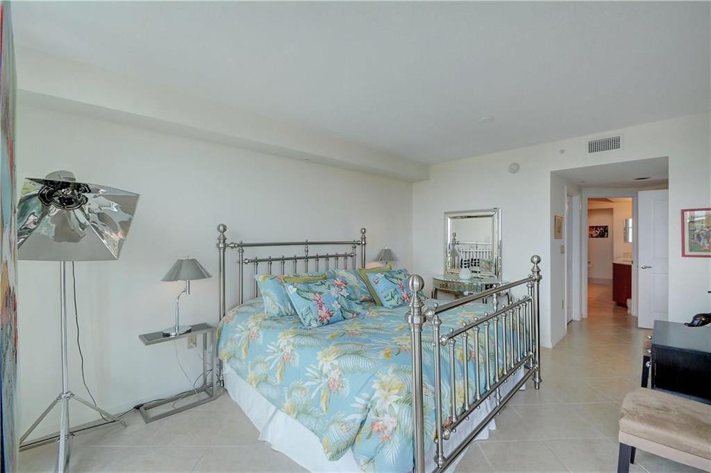 401 SW 4TH #808, Fort Lauderdale FL 33315