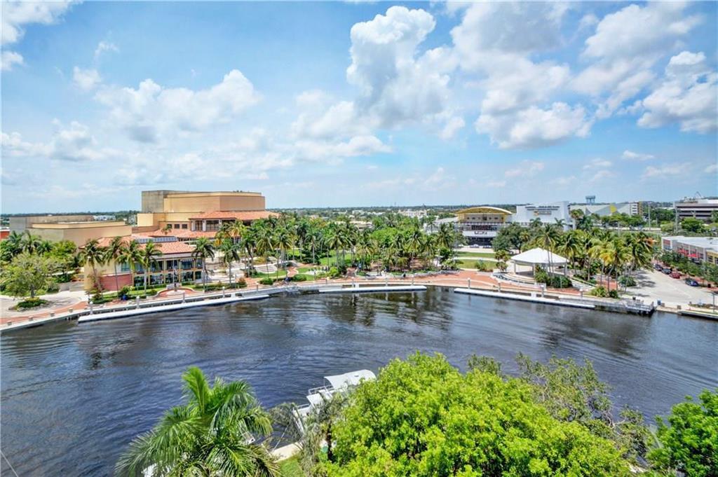 401 SW 4TH #808, Fort Lauderdale FL 33315