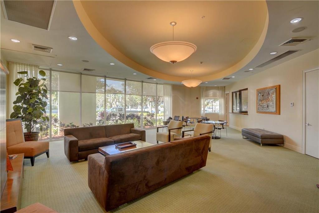 401 SW 4TH #808, Fort Lauderdale FL 33315