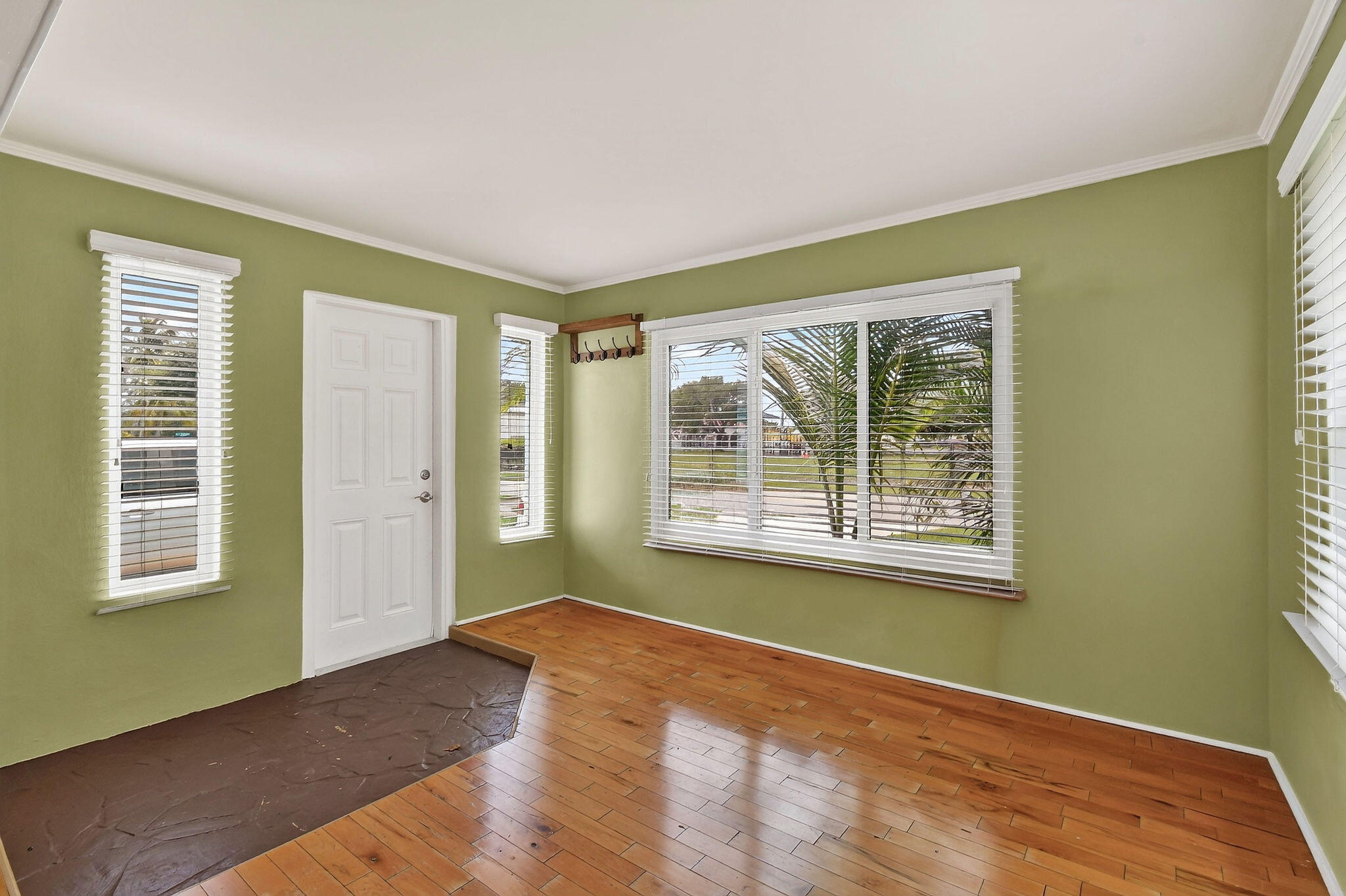 411 Evergreen, Lake Park FL 33403