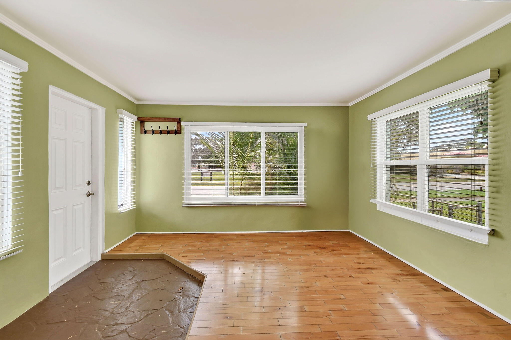 411 Evergreen, Lake Park FL 33403