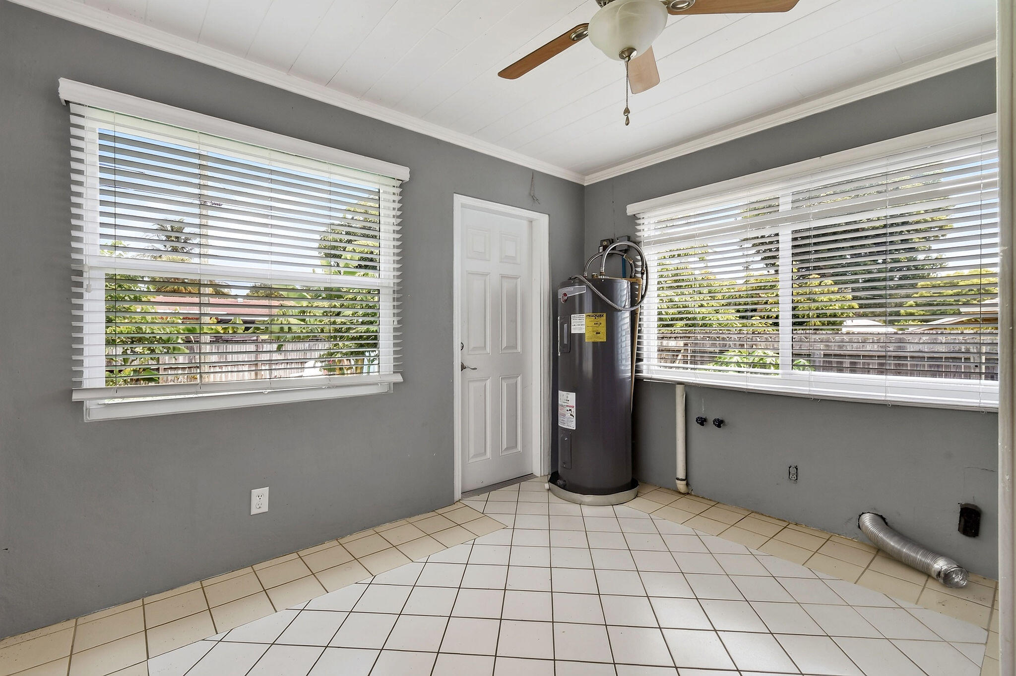 411 Evergreen, Lake Park FL 33403