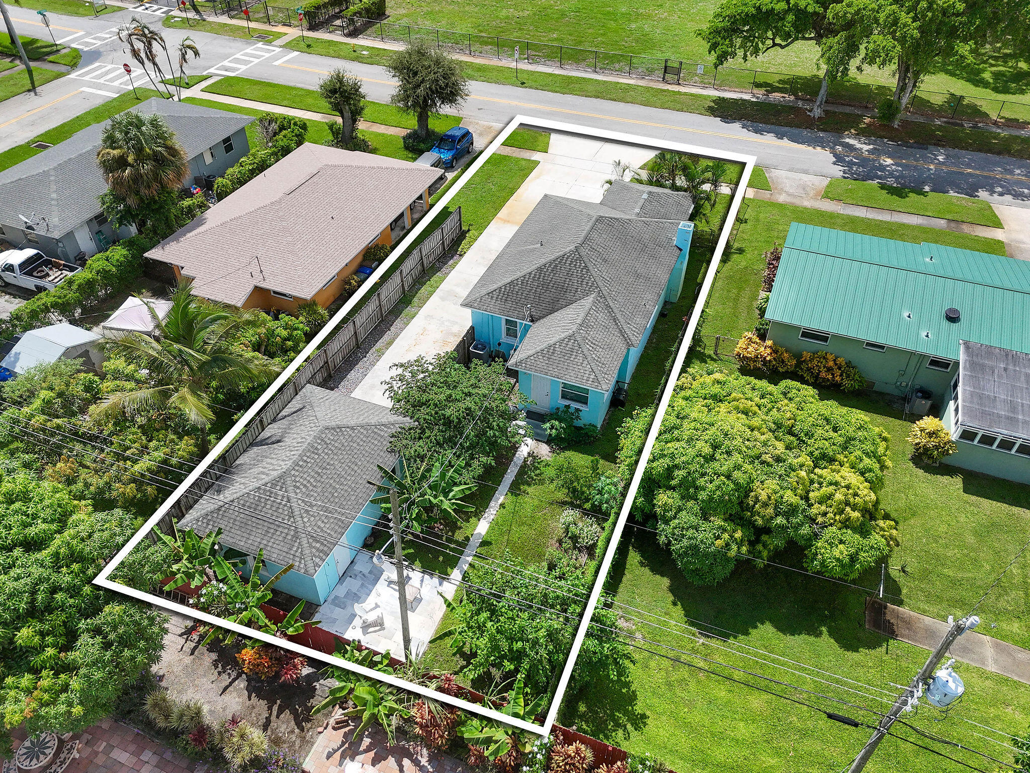 411 Evergreen, Lake Park FL 33403