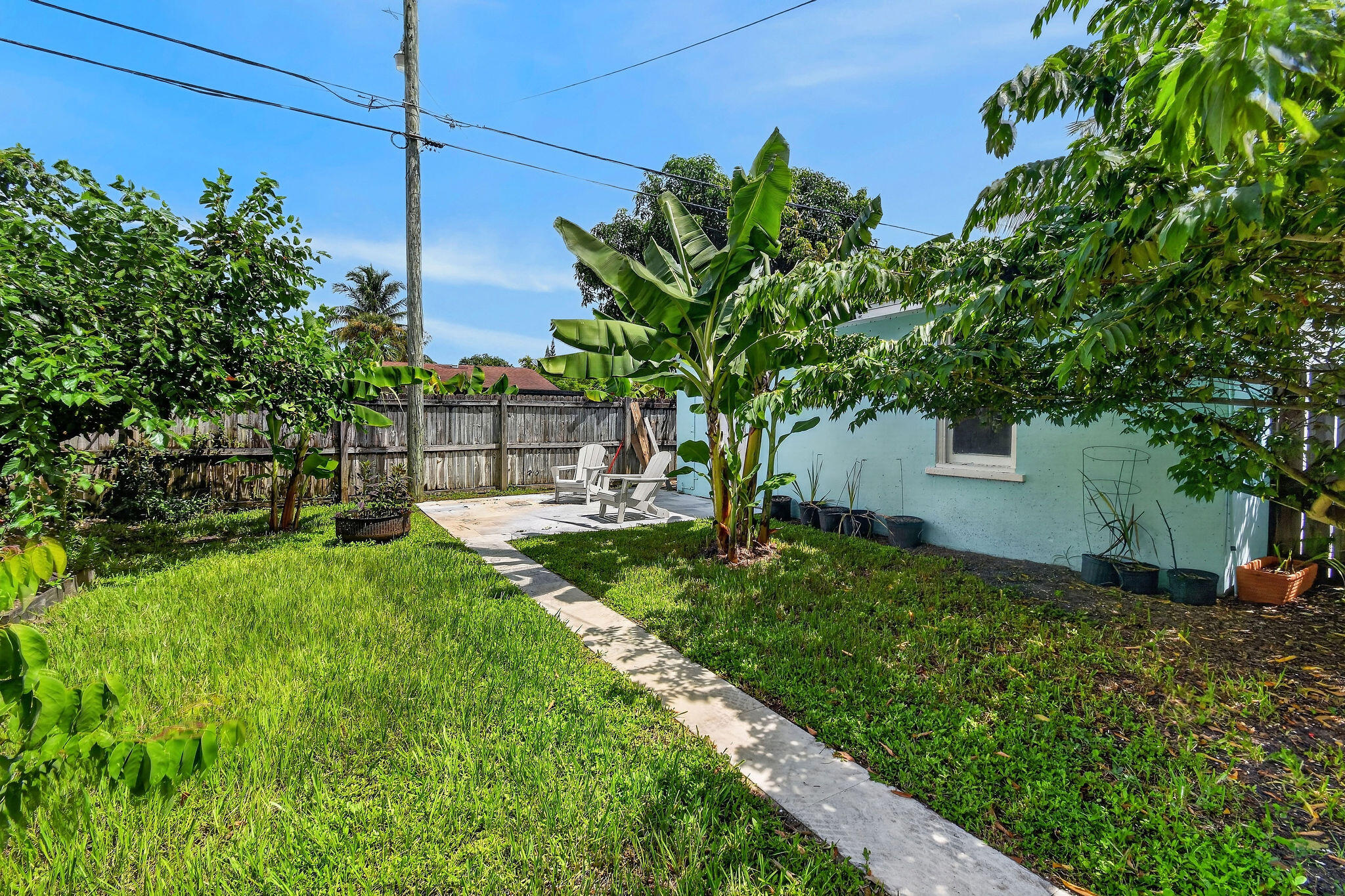 411 Evergreen, Lake Park FL 33403