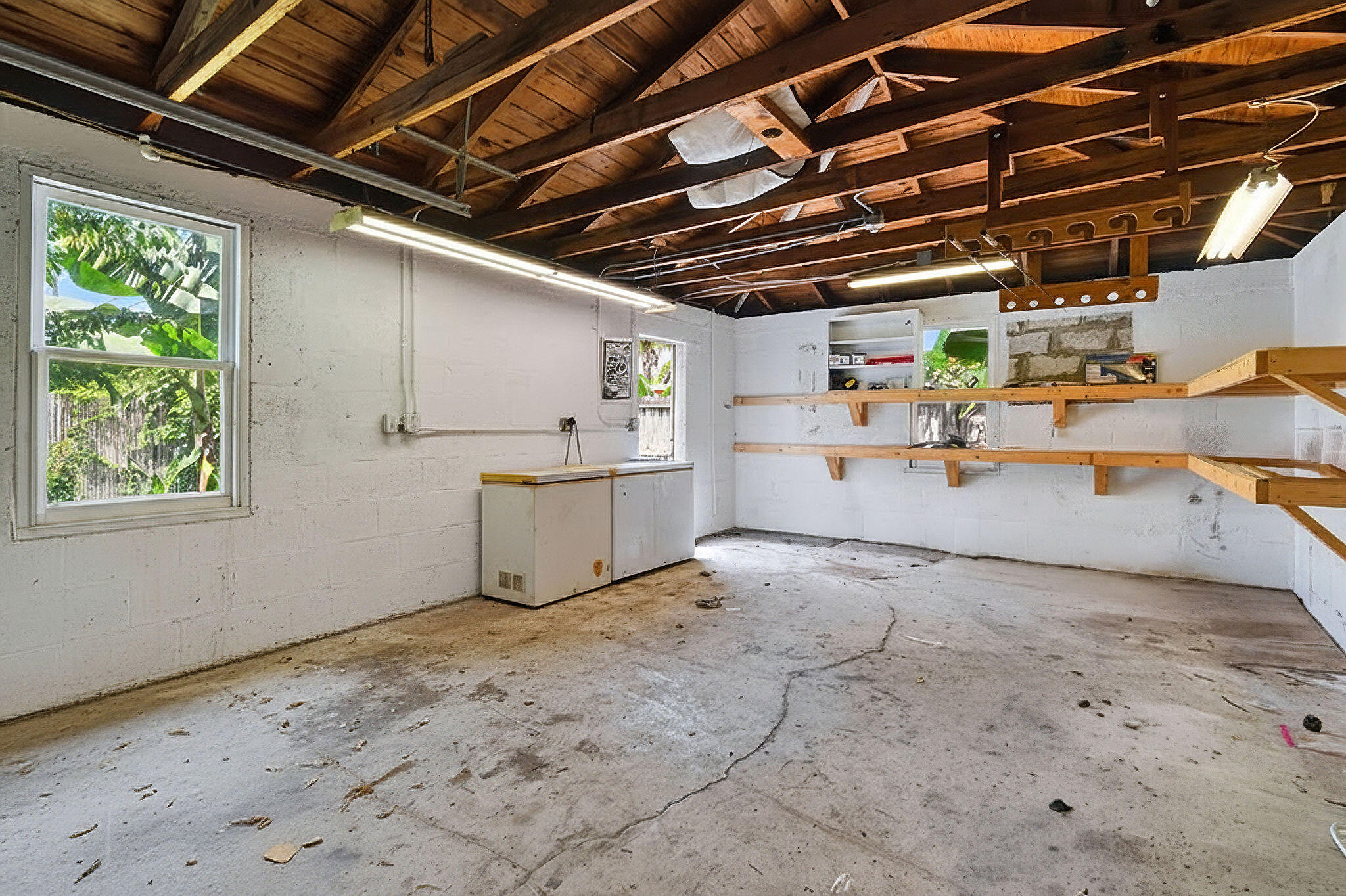 411 Evergreen, Lake Park FL 33403