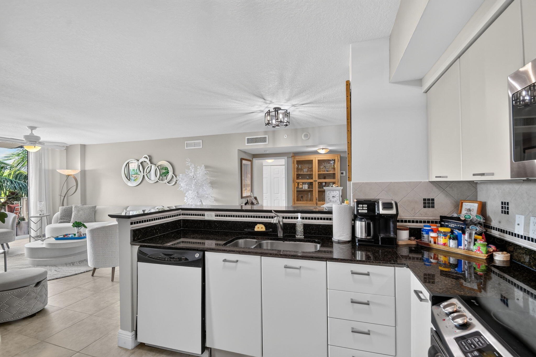 700 E BOYNTON BEACH #410, Boynton Beach FL 33435