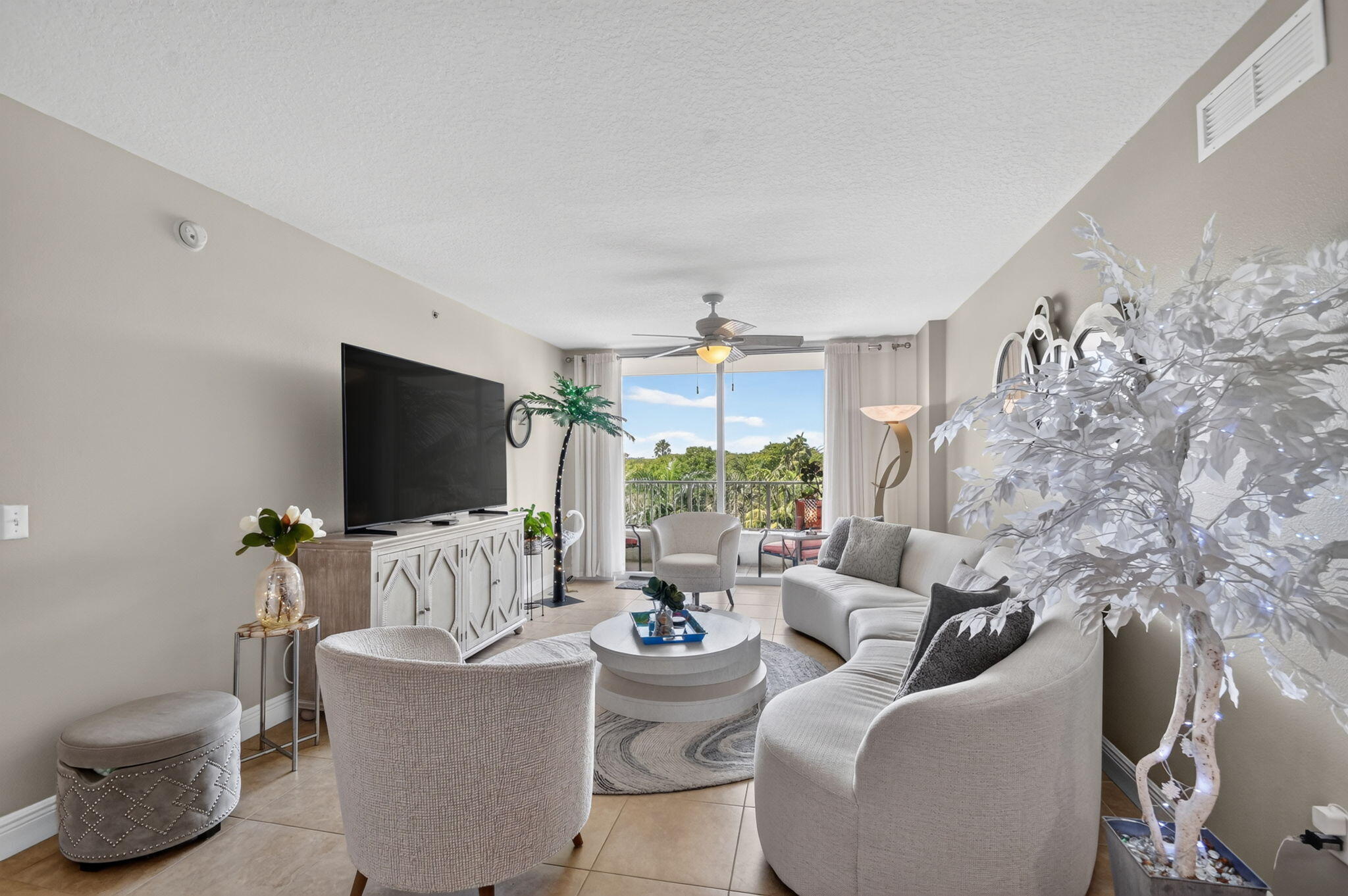 700 E BOYNTON BEACH #410, Boynton Beach FL 33435