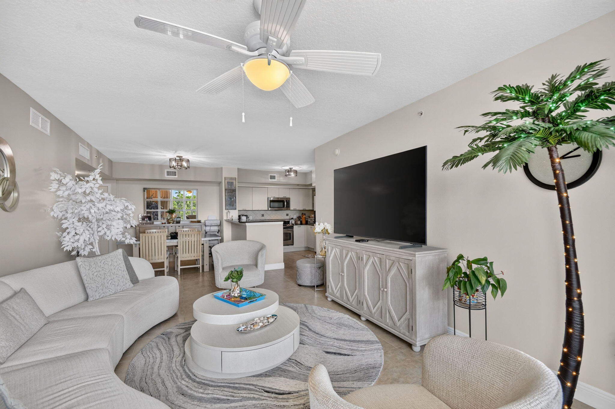 700 E BOYNTON BEACH #410, Boynton Beach FL 33435