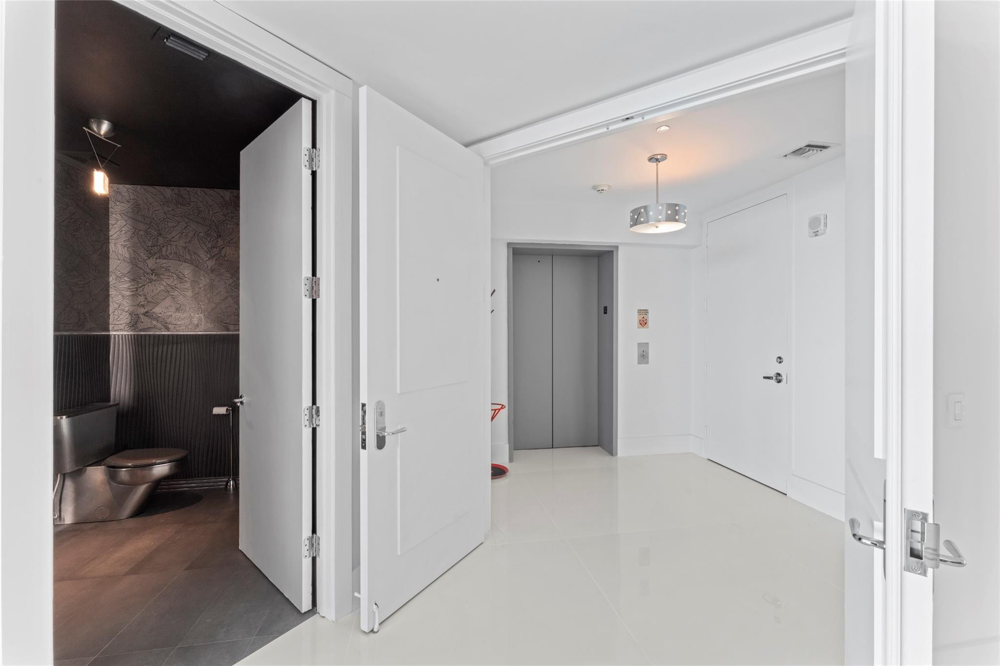 5959 COLLINS #1203, Miami Beach FL 33140