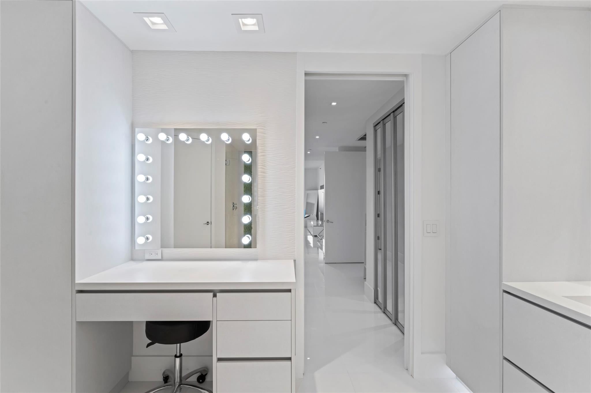 5959 COLLINS #1203, Miami Beach FL 33140