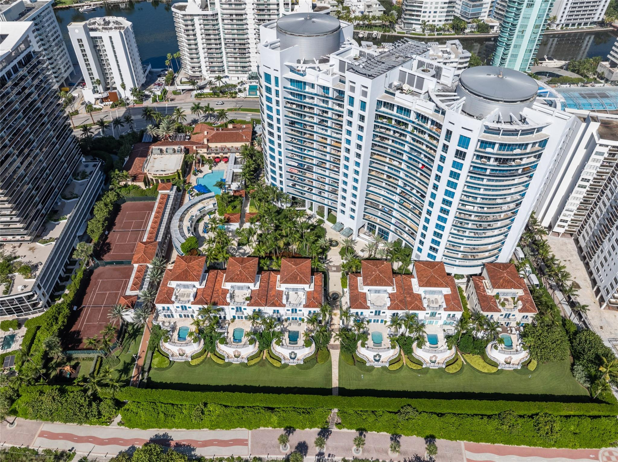 5959 COLLINS #1203, Miami Beach FL 33140