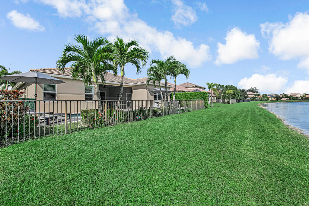 2318 Bellarosa, Royal Palm Beach FL 33411