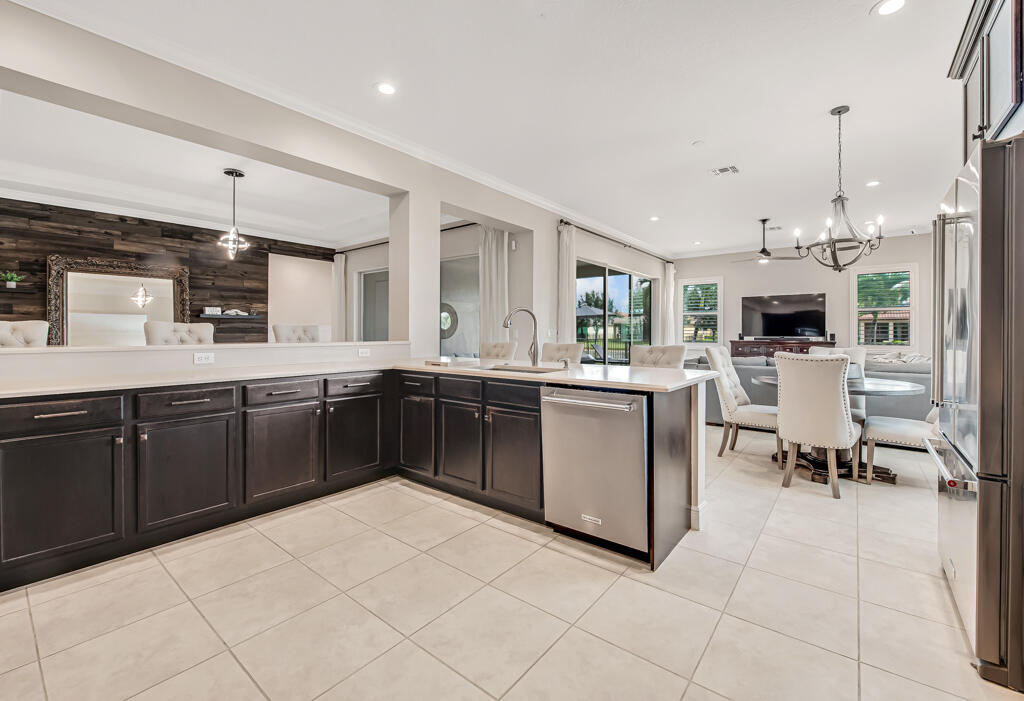 2318 Bellarosa, Royal Palm Beach FL 33411