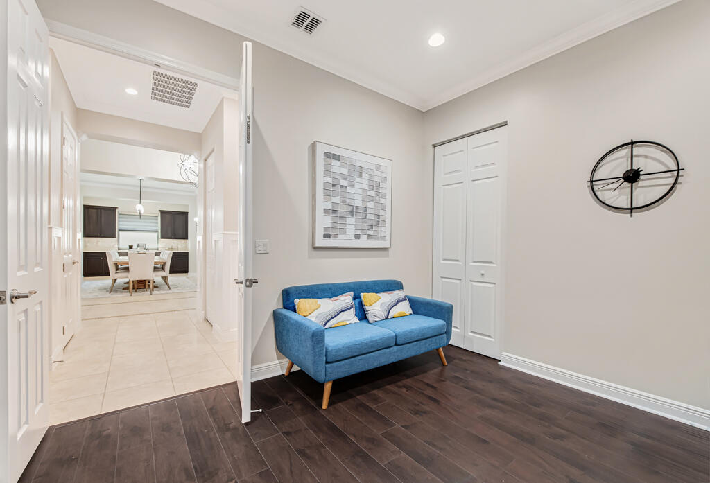 2318 Bellarosa, Royal Palm Beach FL 33411