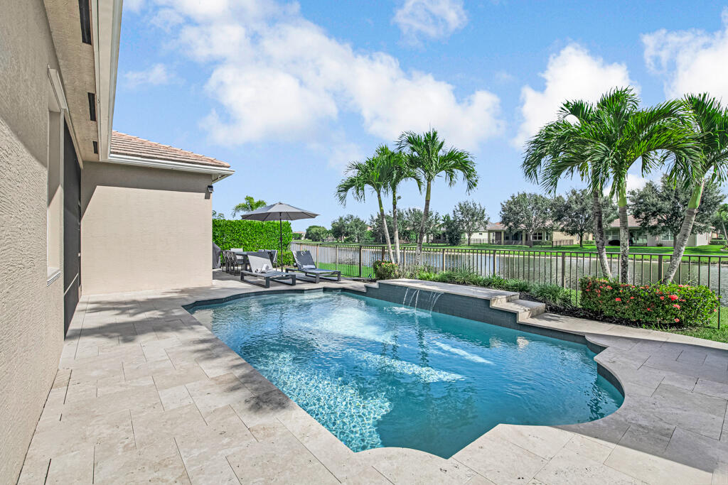 2318 Bellarosa, Royal Palm Beach FL 33411