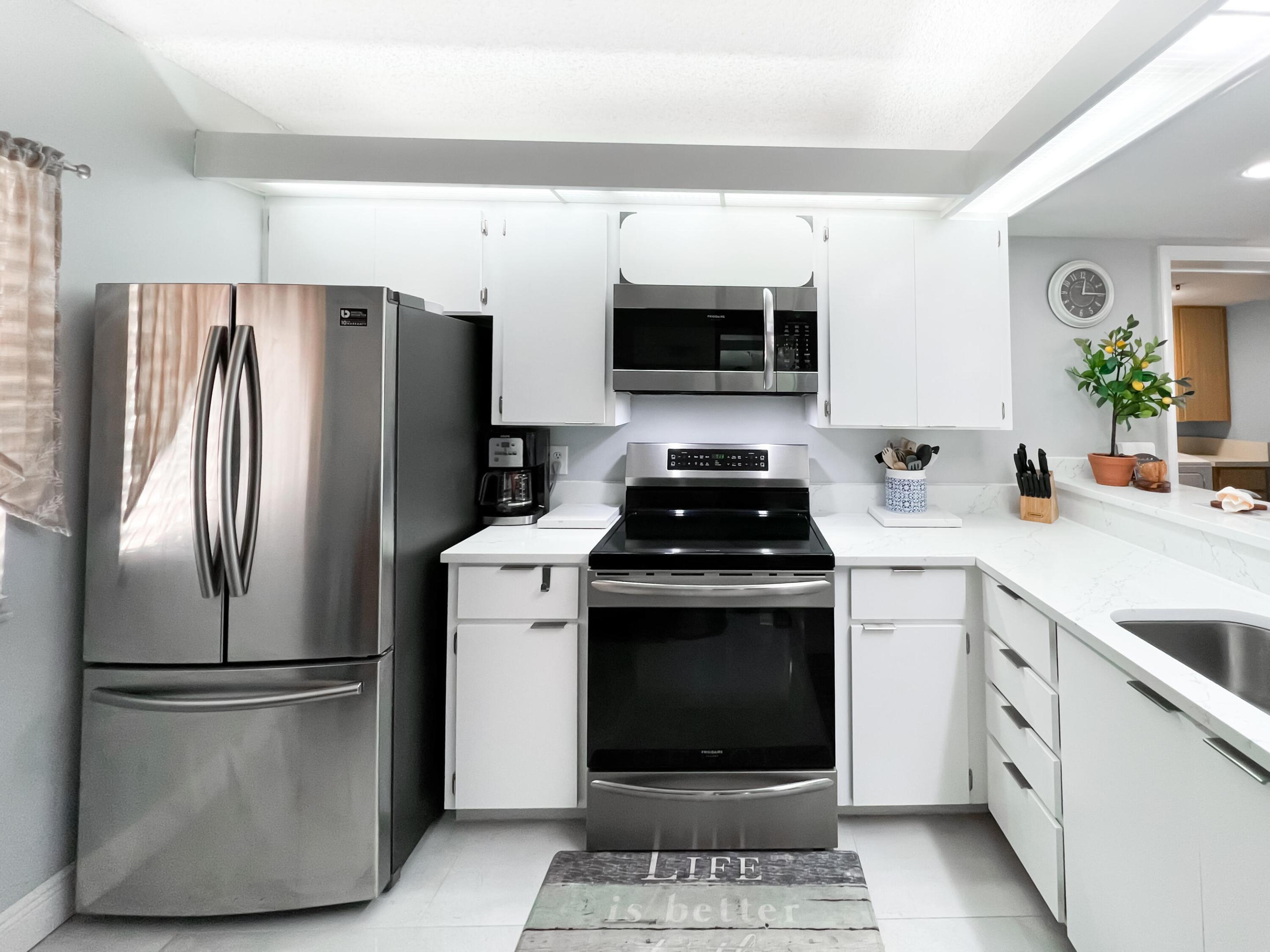 301 Ocean Bluffs #202, Jupiter FL 33477