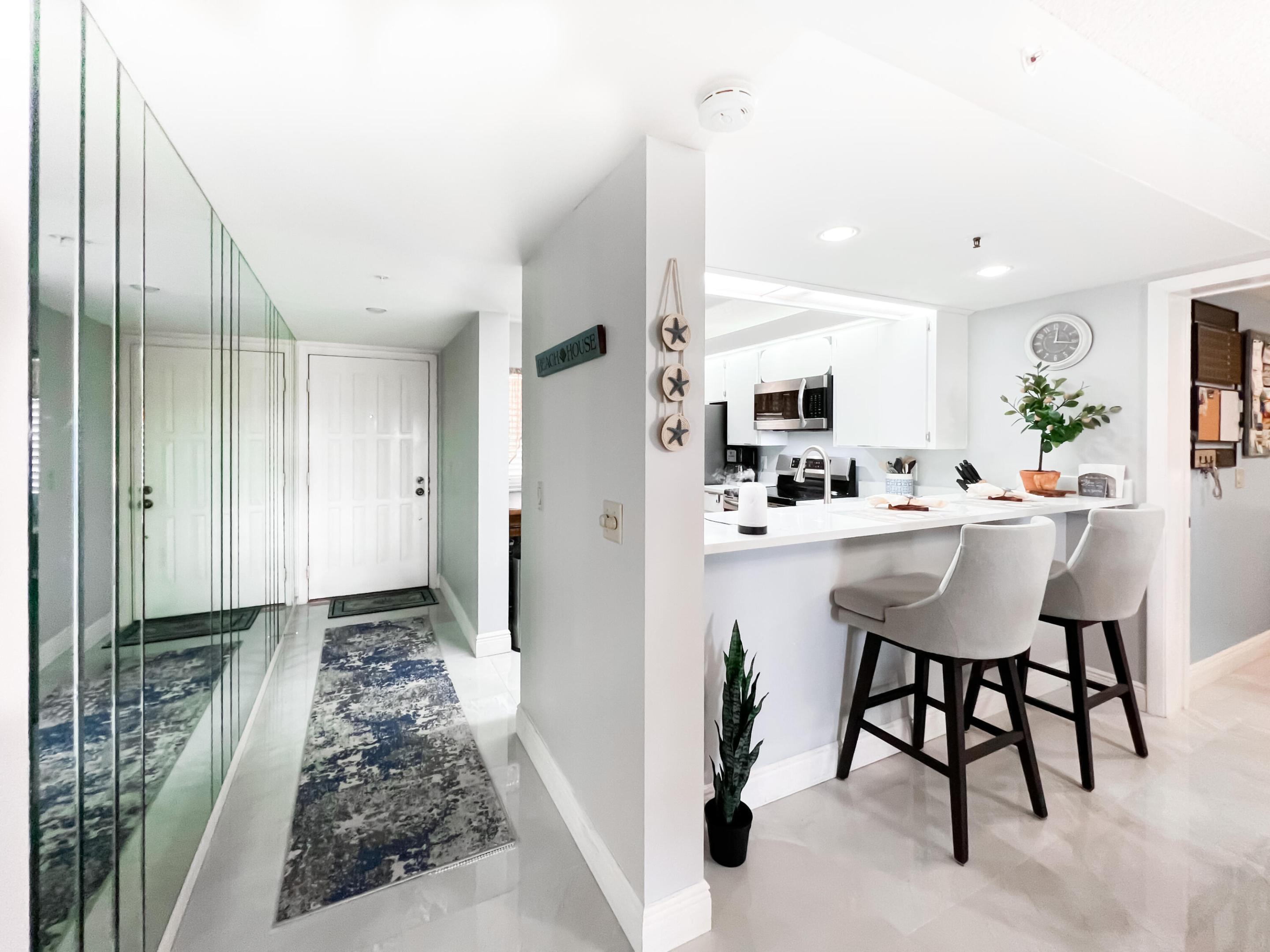 301 Ocean Bluffs #202, Jupiter FL 33477