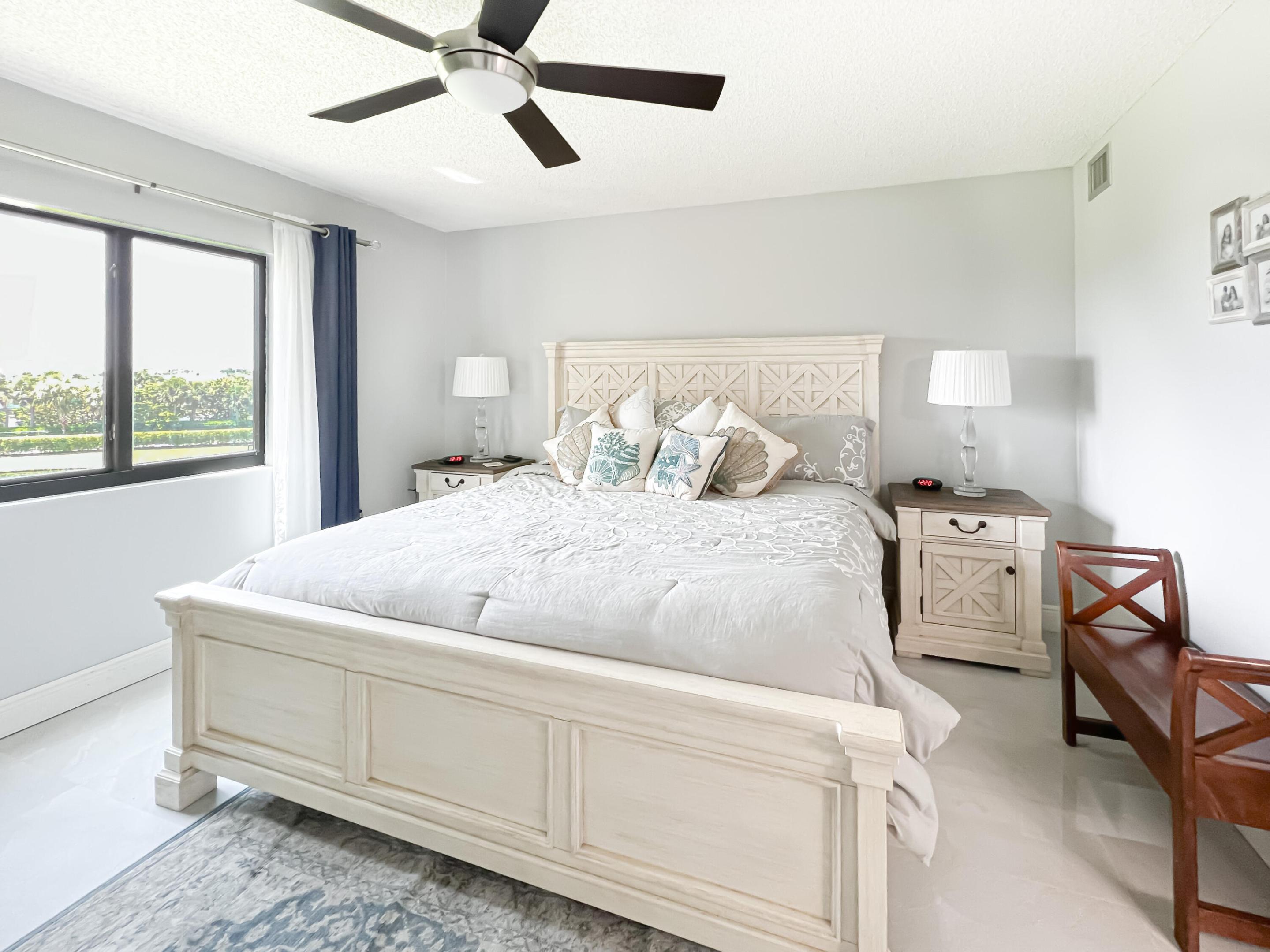 301 Ocean Bluffs #202, Jupiter FL 33477