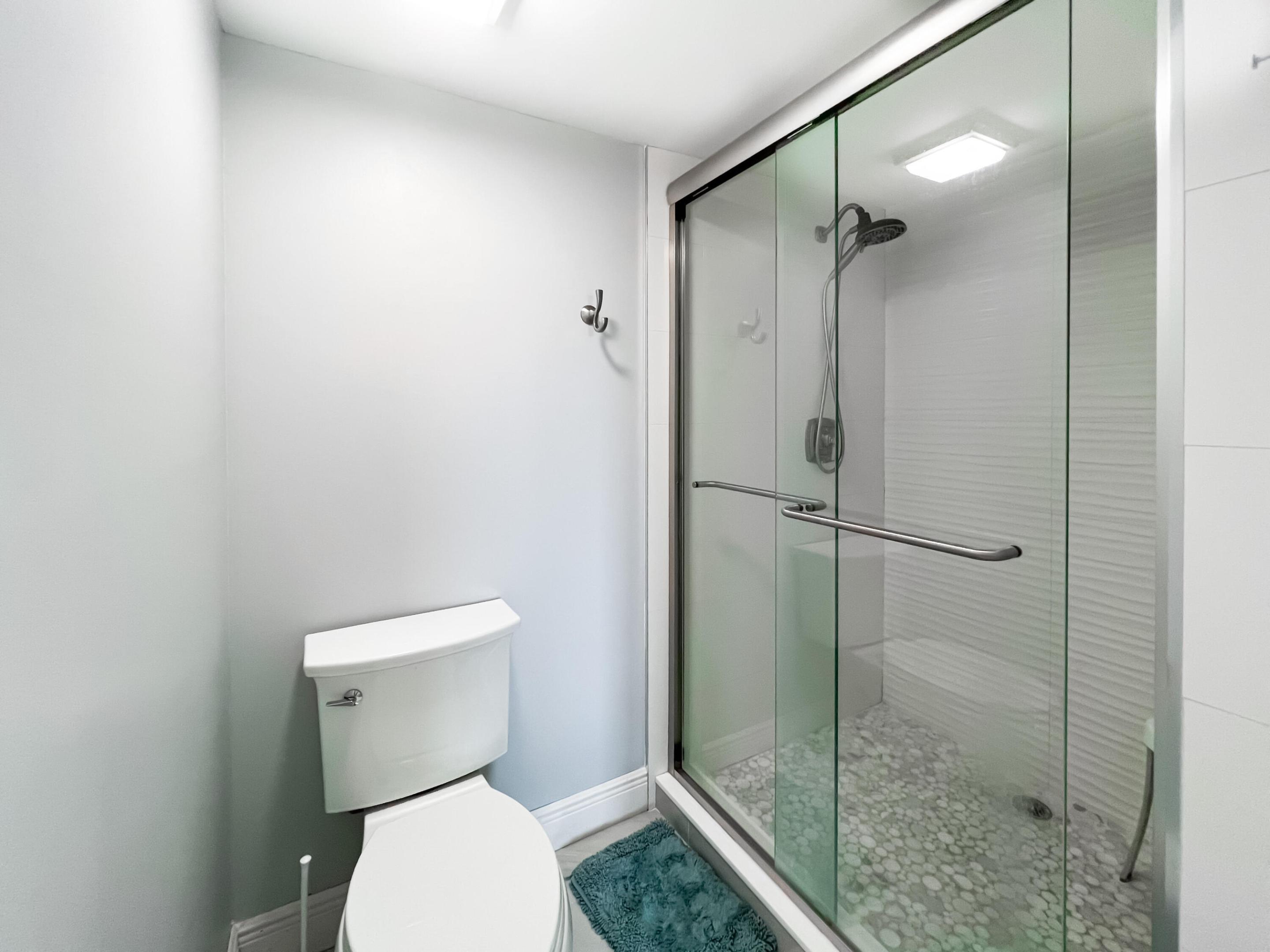 301 Ocean Bluffs #202, Jupiter FL 33477