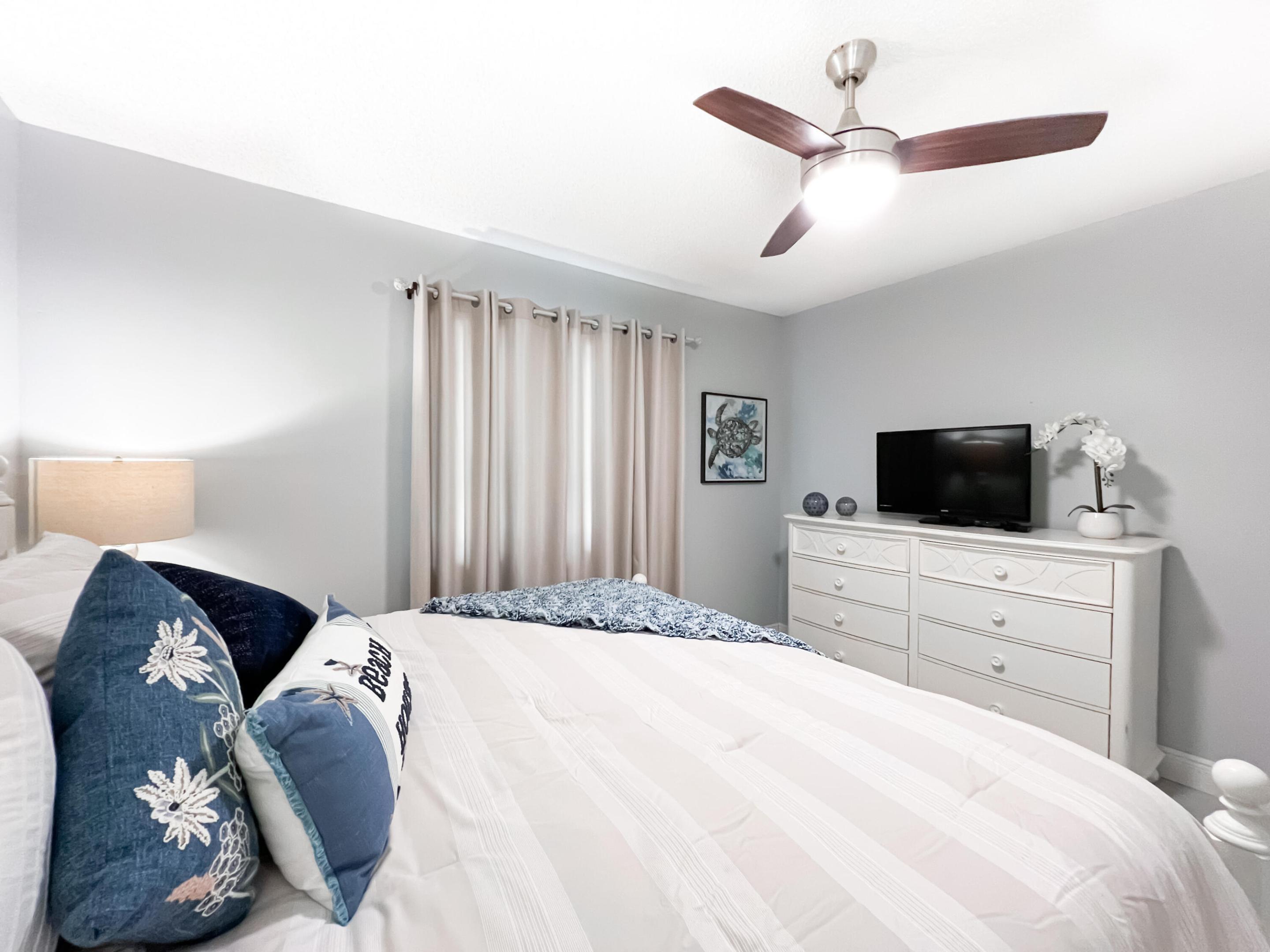 301 Ocean Bluffs #202, Jupiter FL 33477