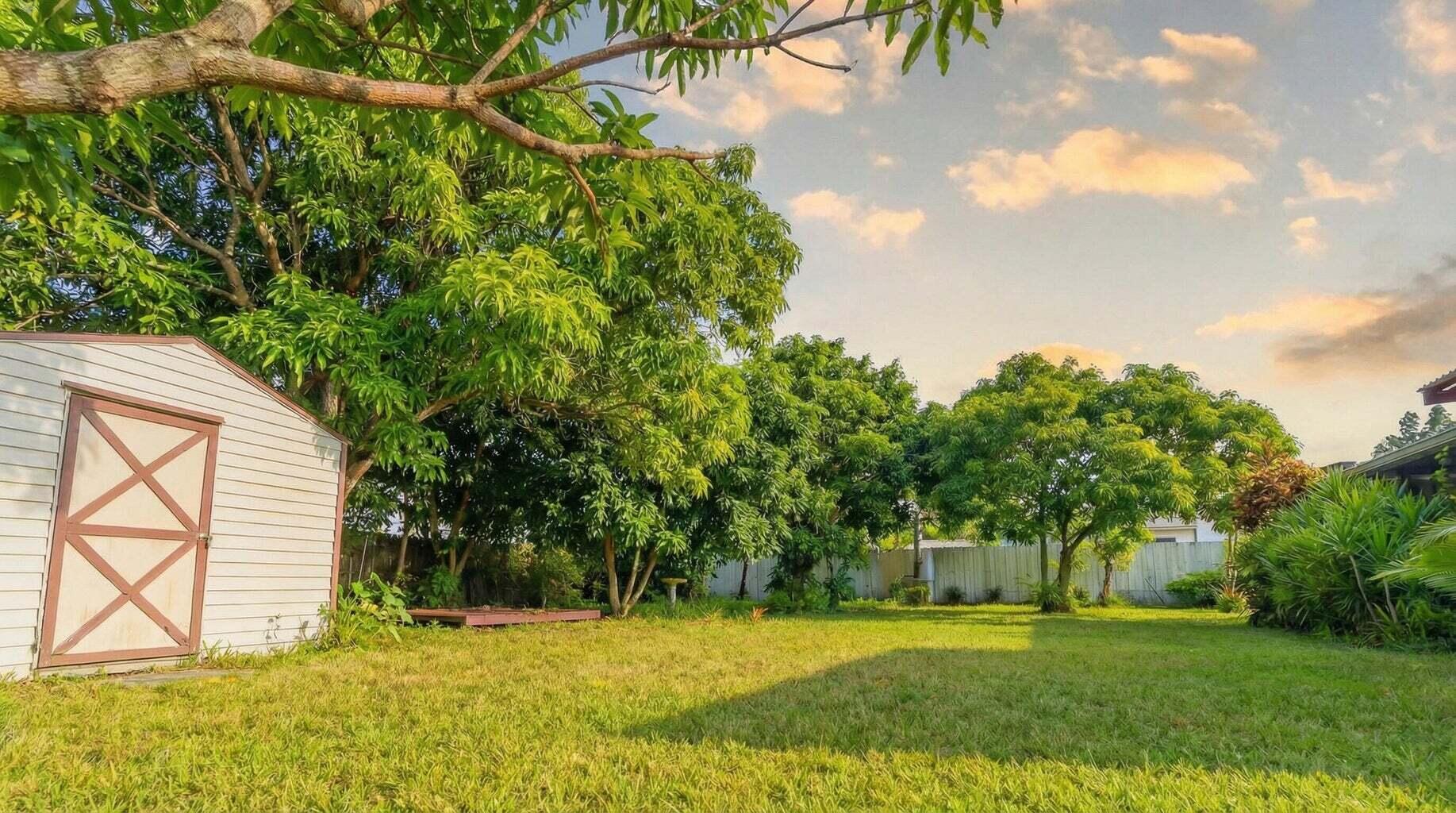 428 ALEMEDA, Palm Springs FL 33461