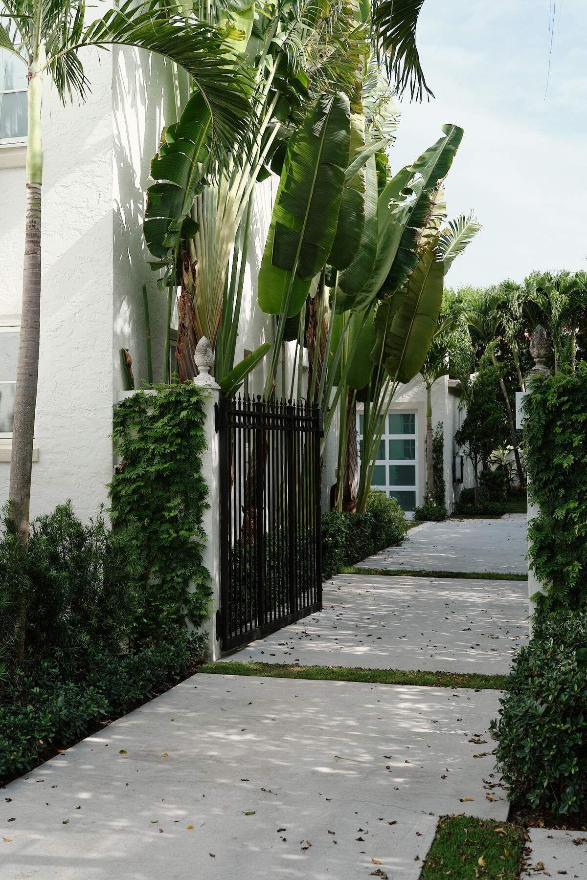 130 Brazilian, Palm Beach FL 33480