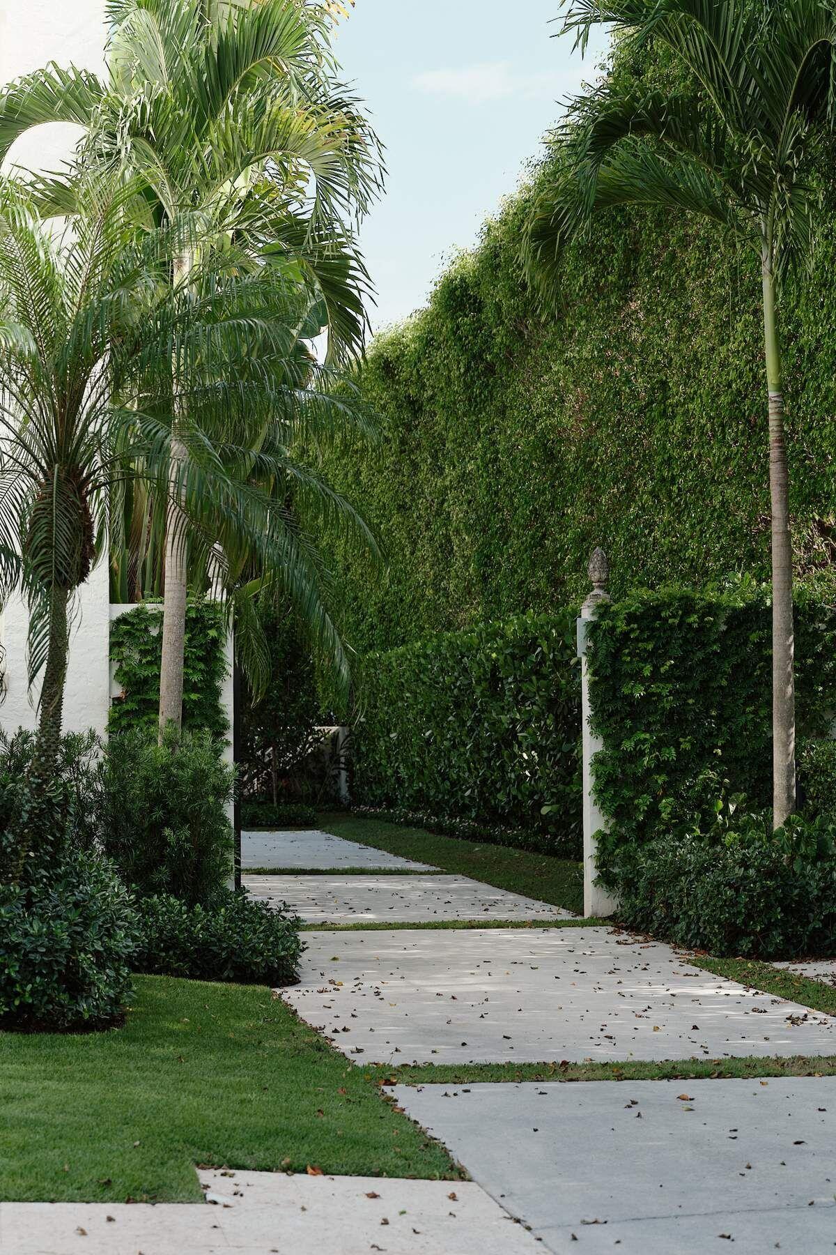 130 Brazilian, Palm Beach FL 33480